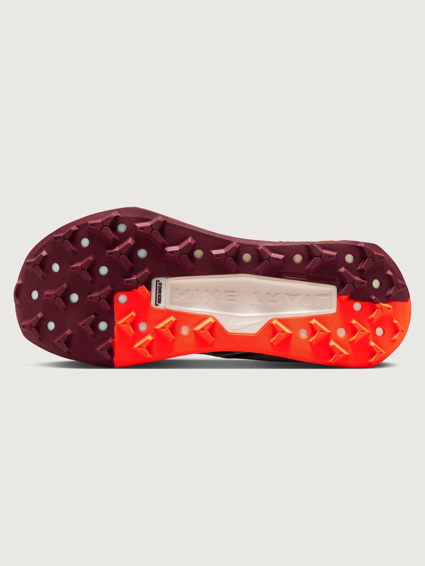 Carbon38 | Nike Wildhorse 10 - Sail/Hyper Crimson-Silt Red