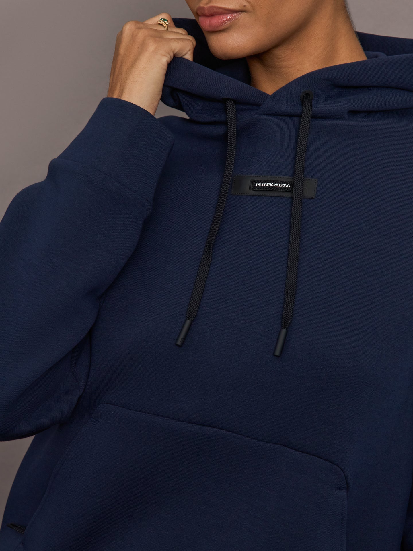 Carbon38 | Focus Tech Hoodie - Navy