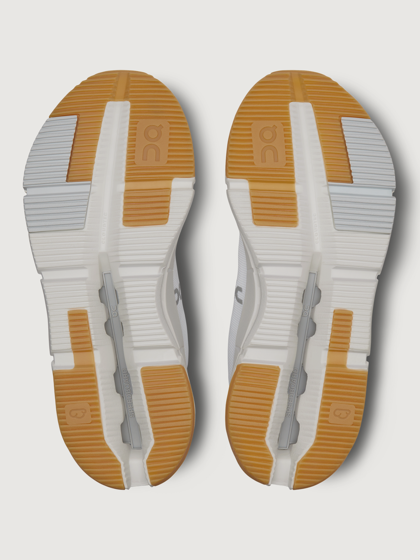 Carbon38 | Cloudnova Form 2 - White | Ivory