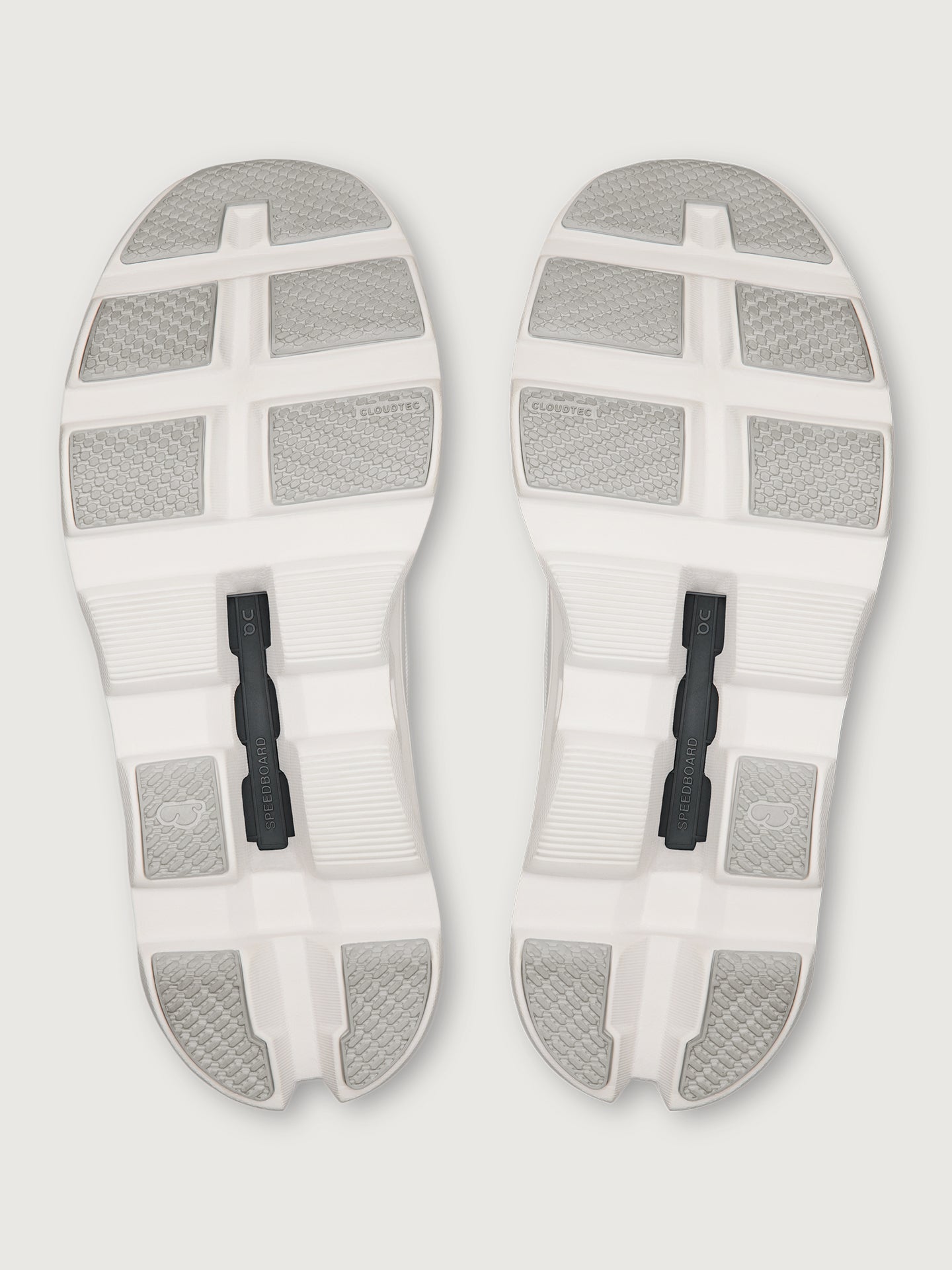 Carbon38 | Cloudmonster 1 - White | White
