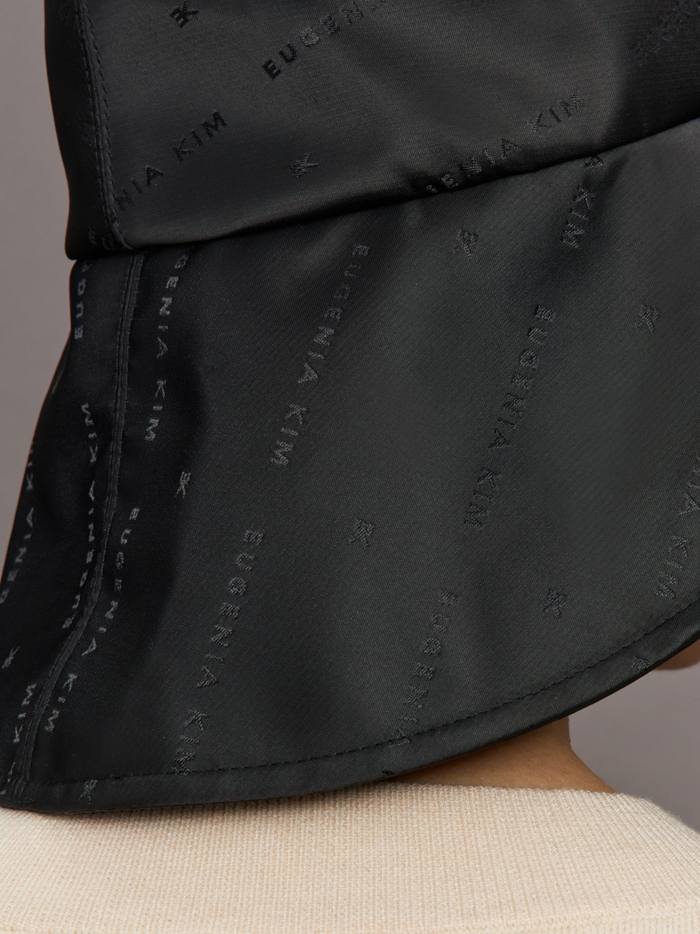 Carbon38 | Ally - Black