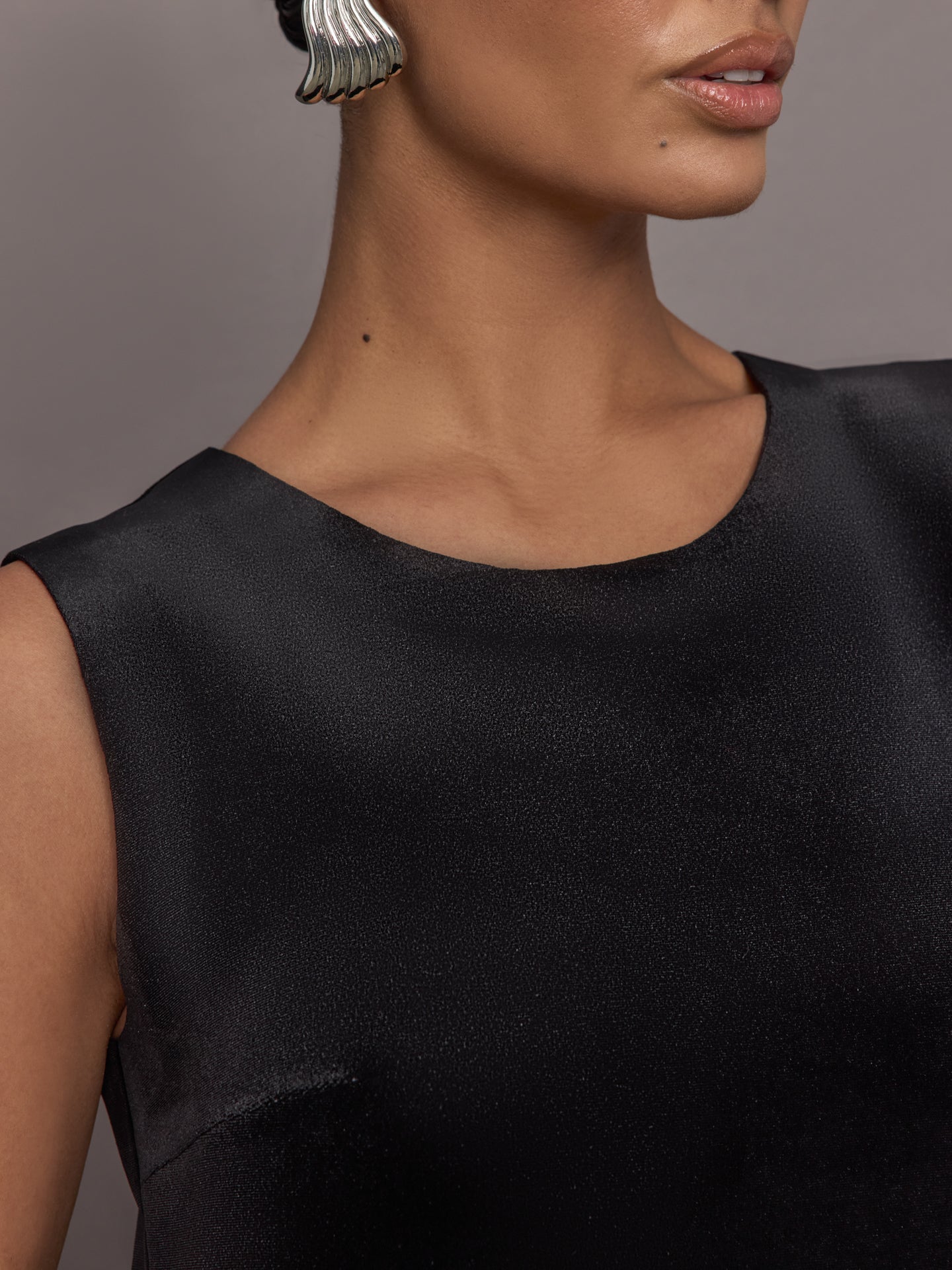 Carbon38 | Sleeveless Mini Dress - Black