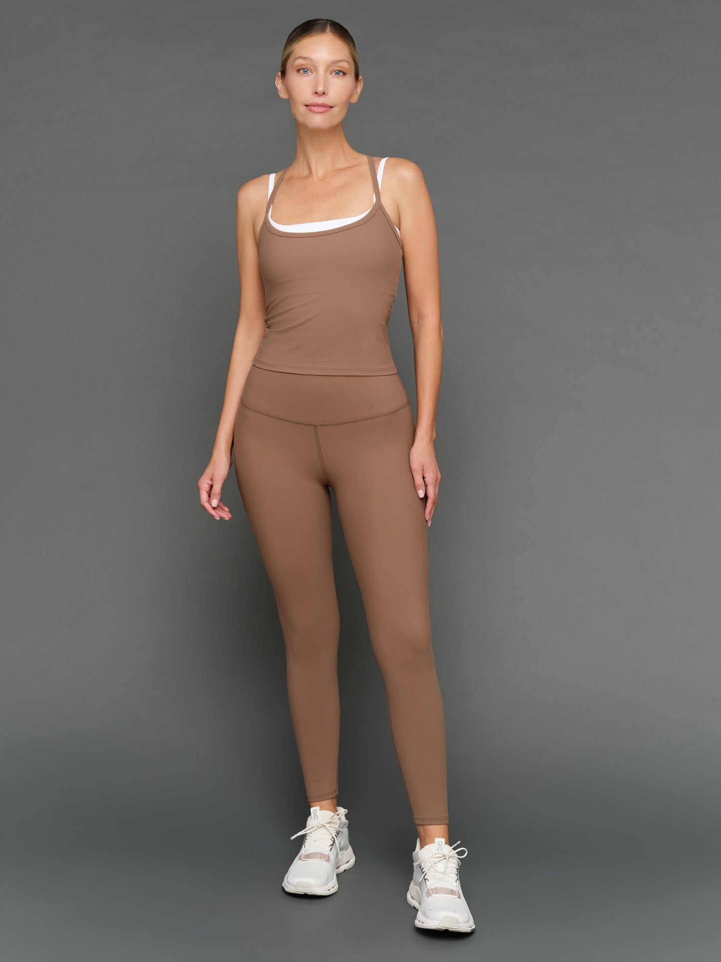 Carbon38 | Double Layered Tank in Melt - Caribou/White