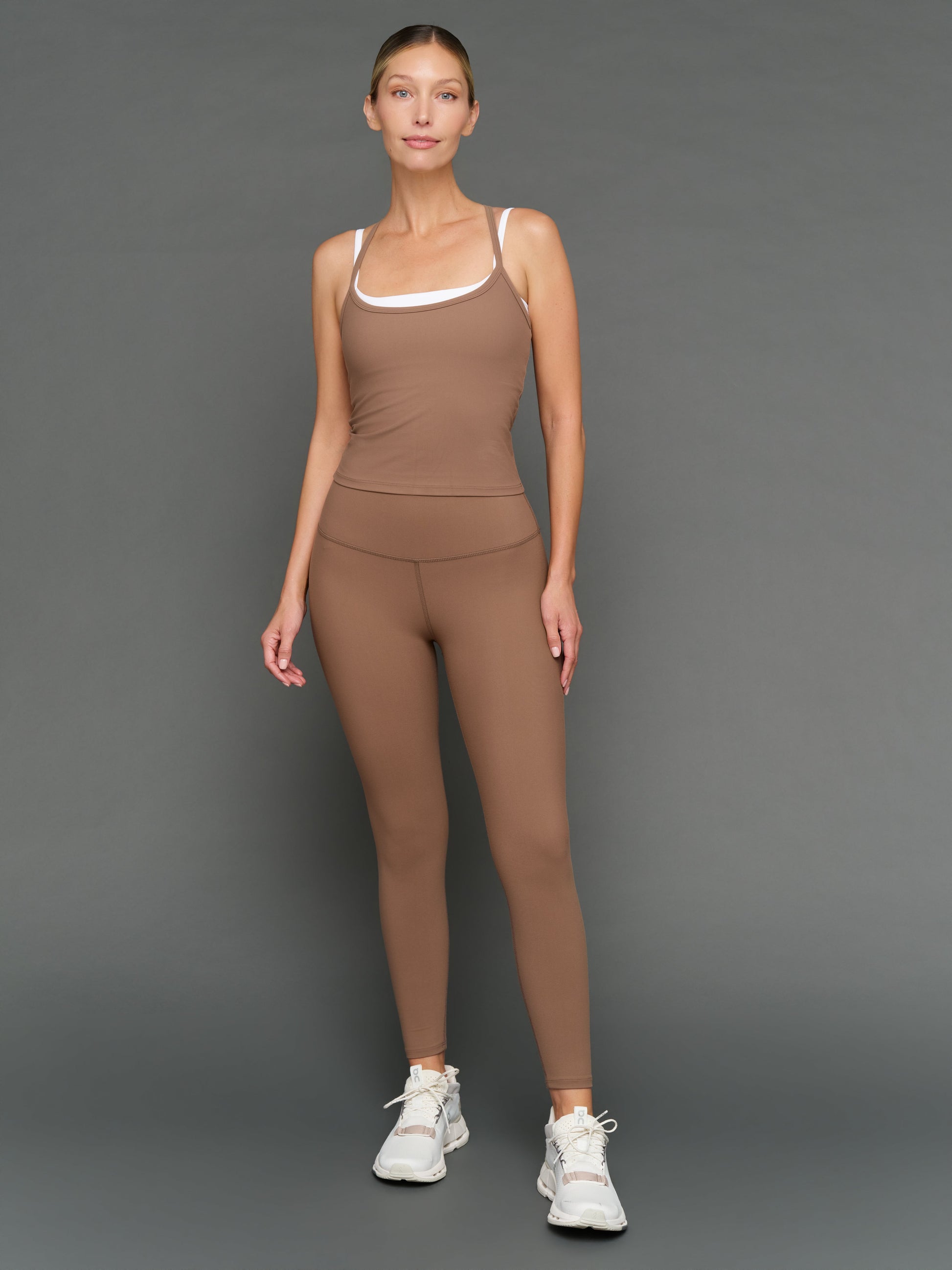 Carbon38 | Double Layered Tank in Melt - Caribou/White