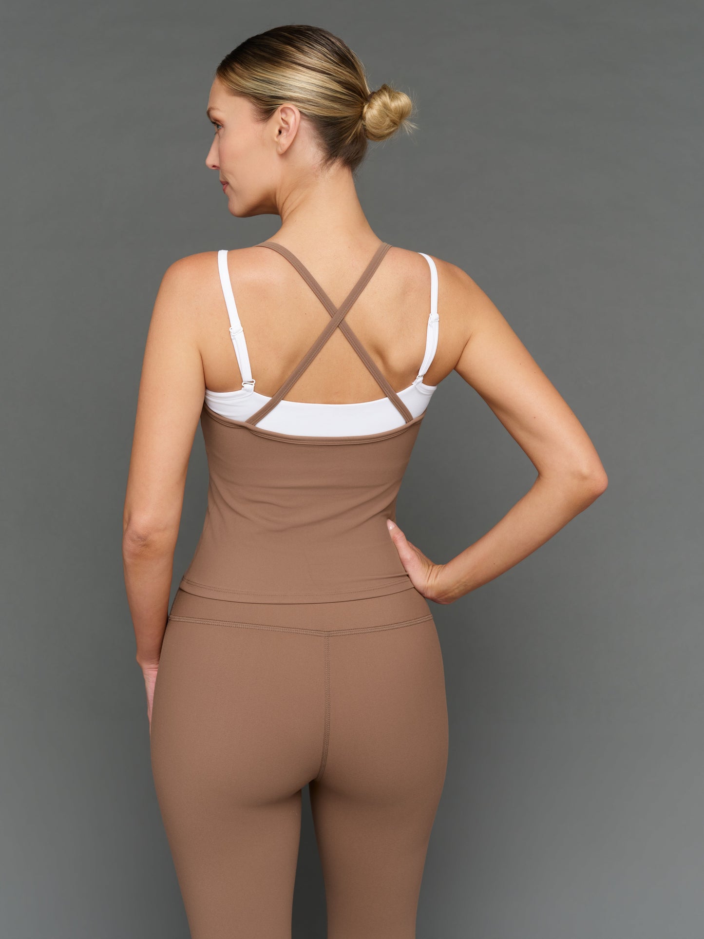 Carbon38 | Double Layered Tank in Melt - Caribou/White