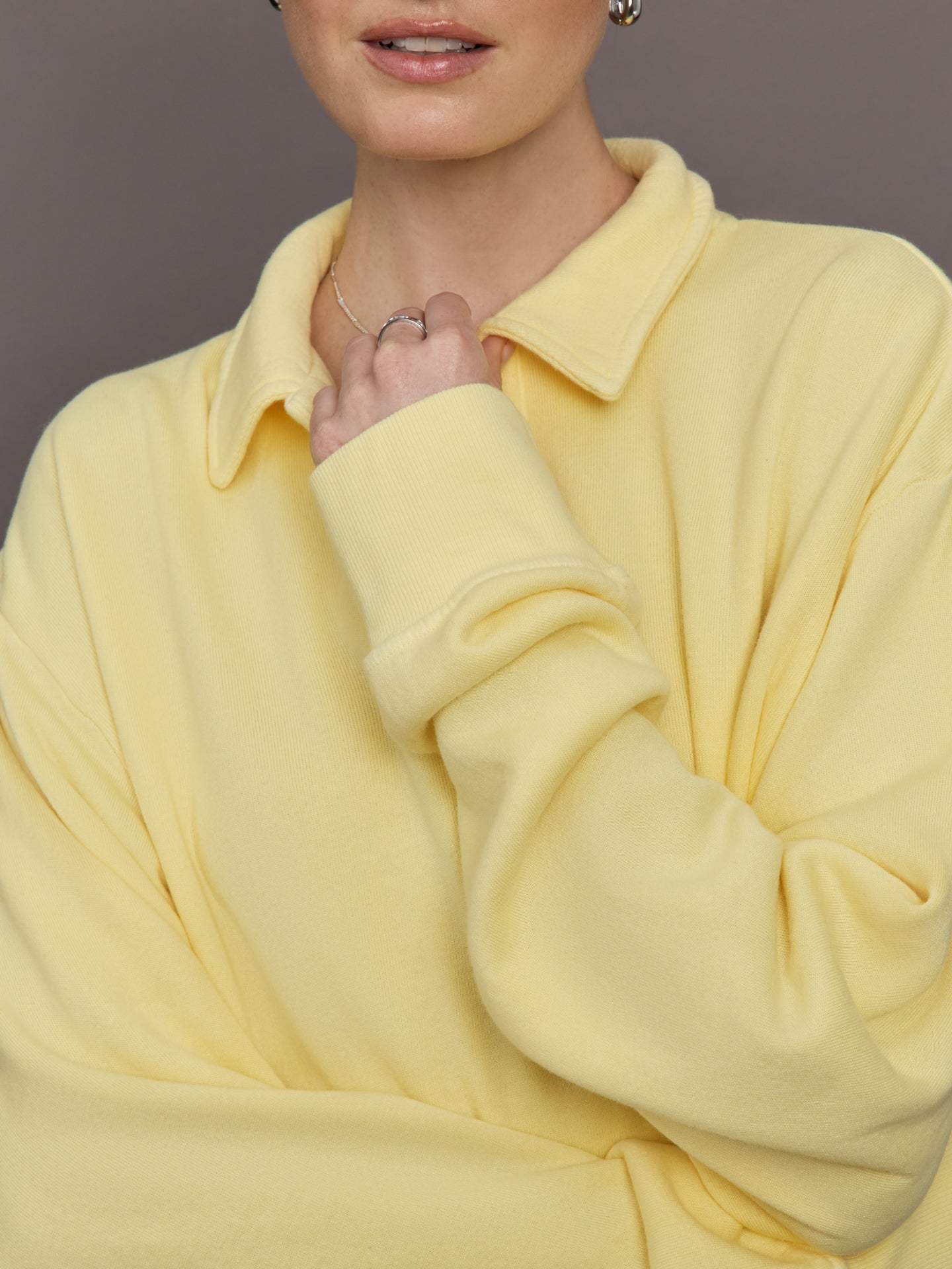 Carbon38 | Johnny Collar Sweatshirt in French Terry - Banana