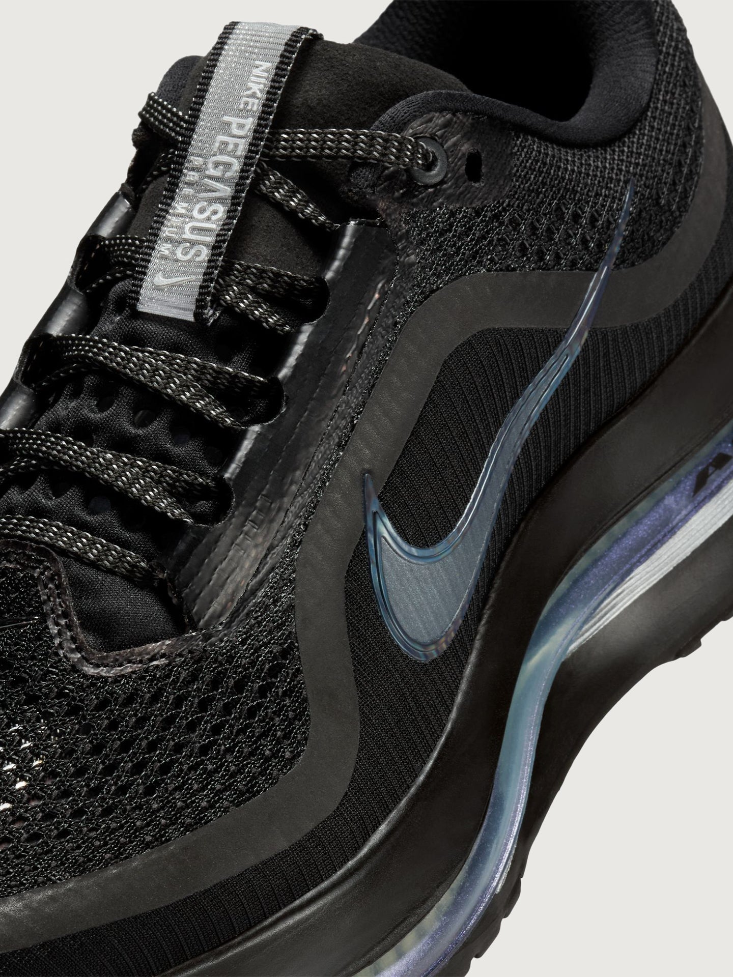 Carbon38 | W NIKE PEGASUS PREMIUM - Black/Black-Metallic Silver