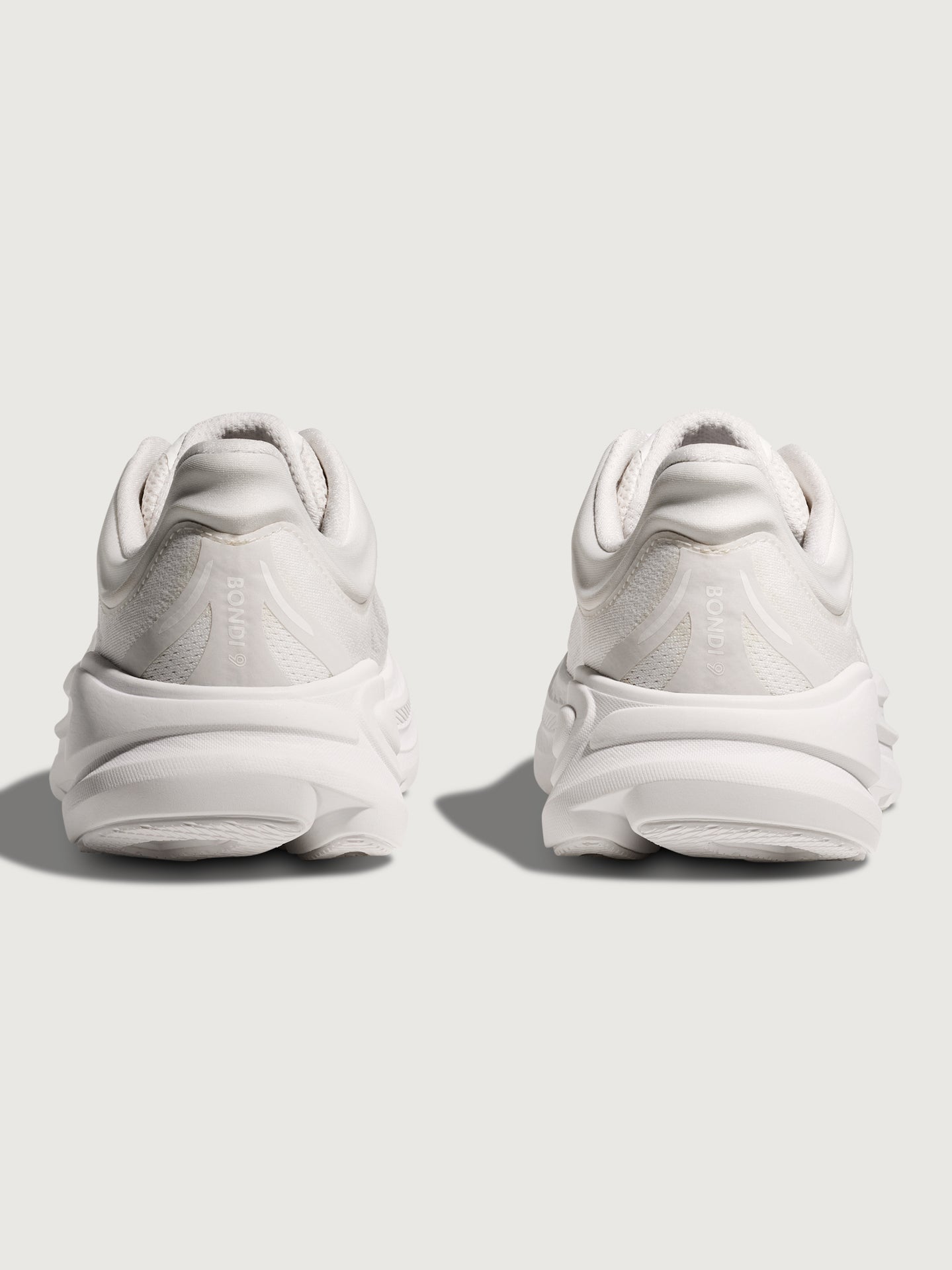 Carbon38 | Bondi 9 - White/White
