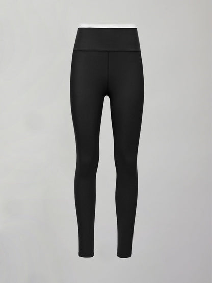 Carbon38 | Contrast Waistband Legging in Melt - Black/White