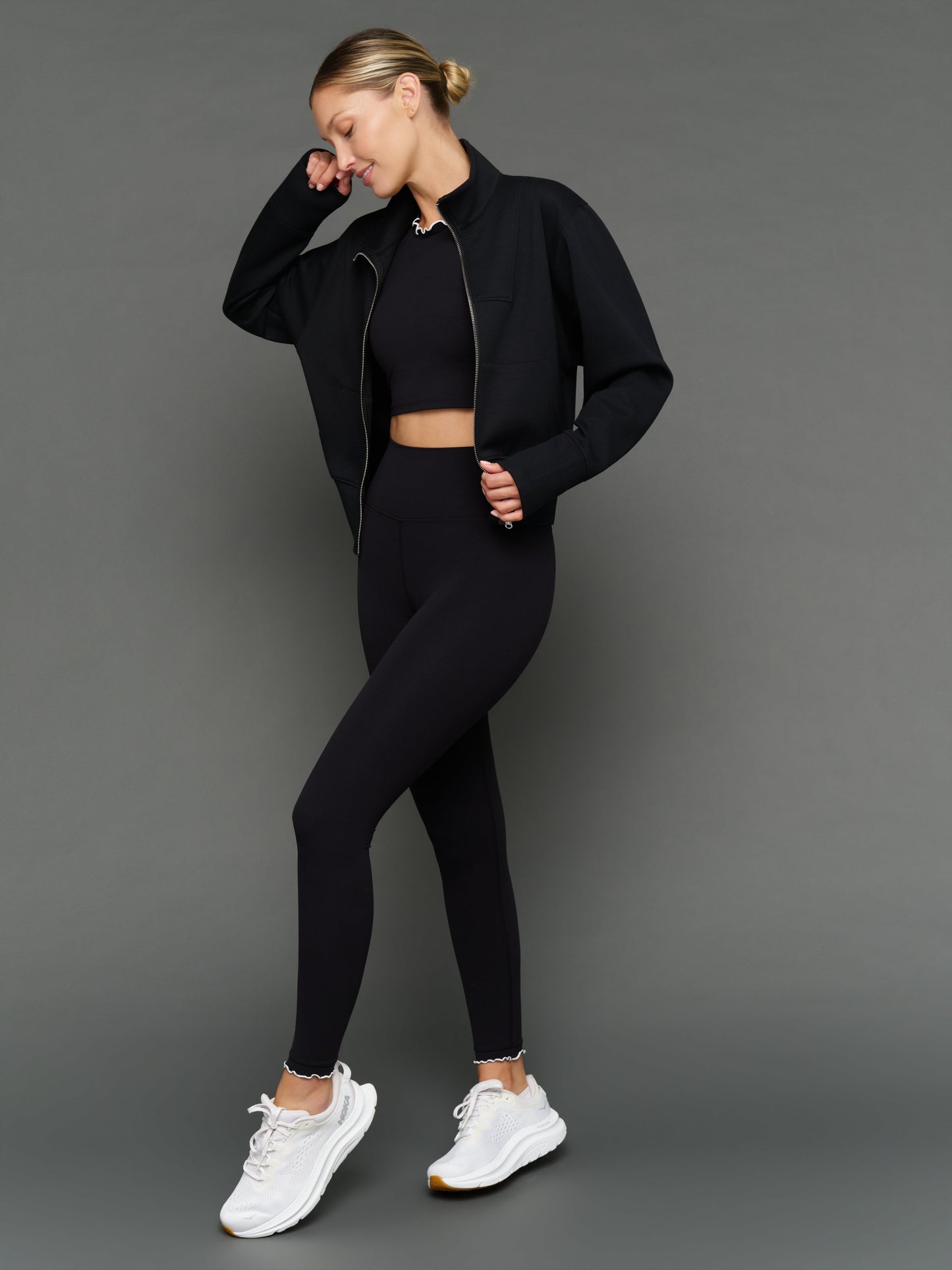 Carbon38 | Contrast Scallop Edge Legging in Melt - Black/White