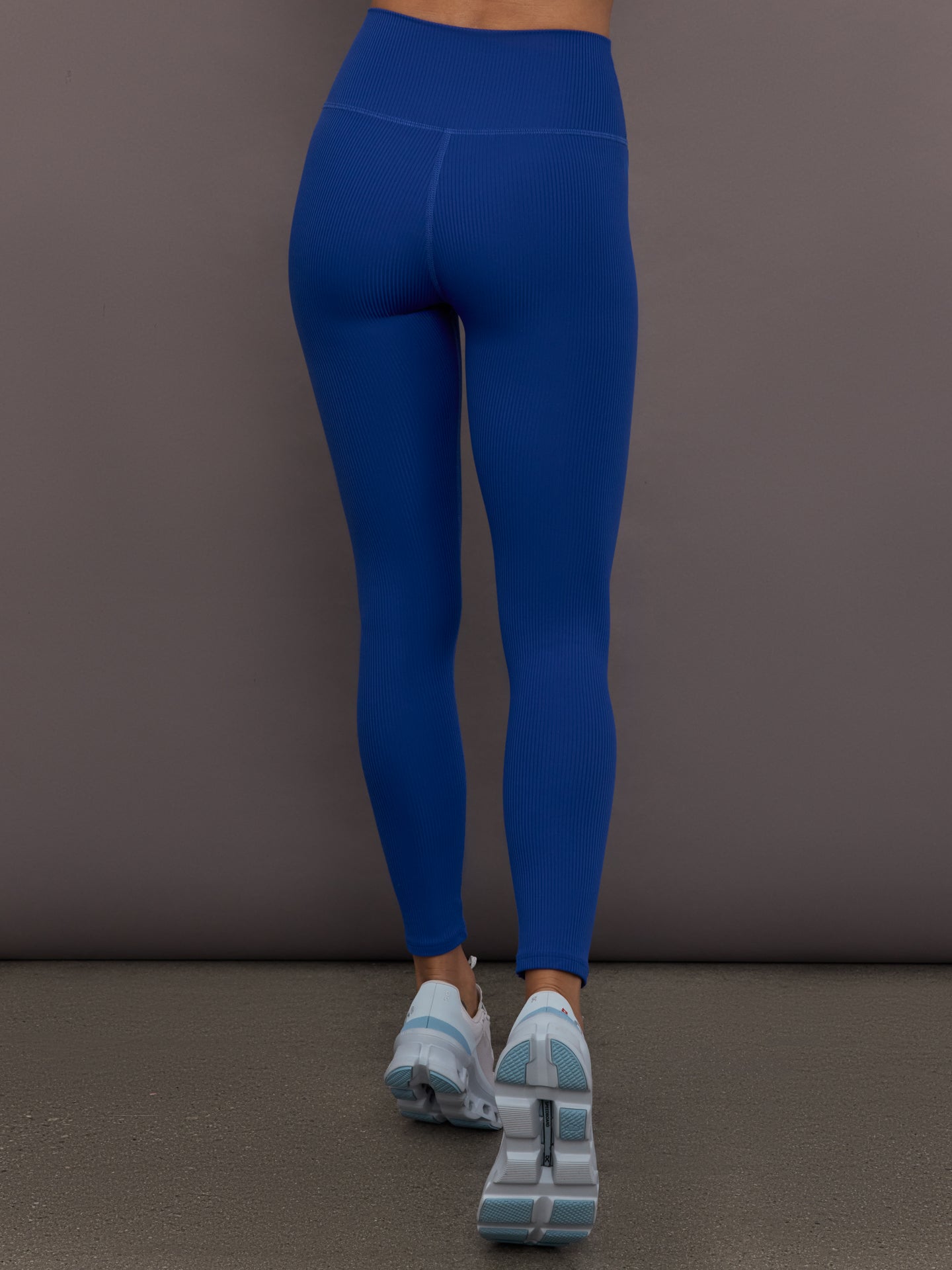 Carbon38 | High Rise Legging in Ribbed Melt - Cobalt