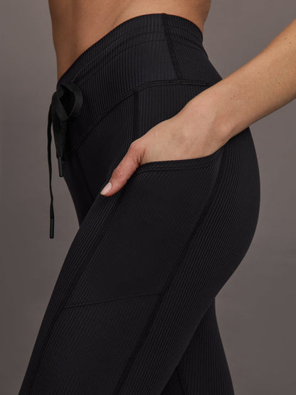 Carbon38 | High Rise Pocket Legging in Ribbed Melt - Black