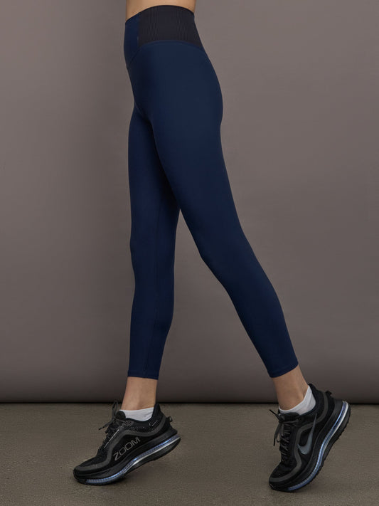 Carbon38 | Seamed Legging in Melt - Navy/Black