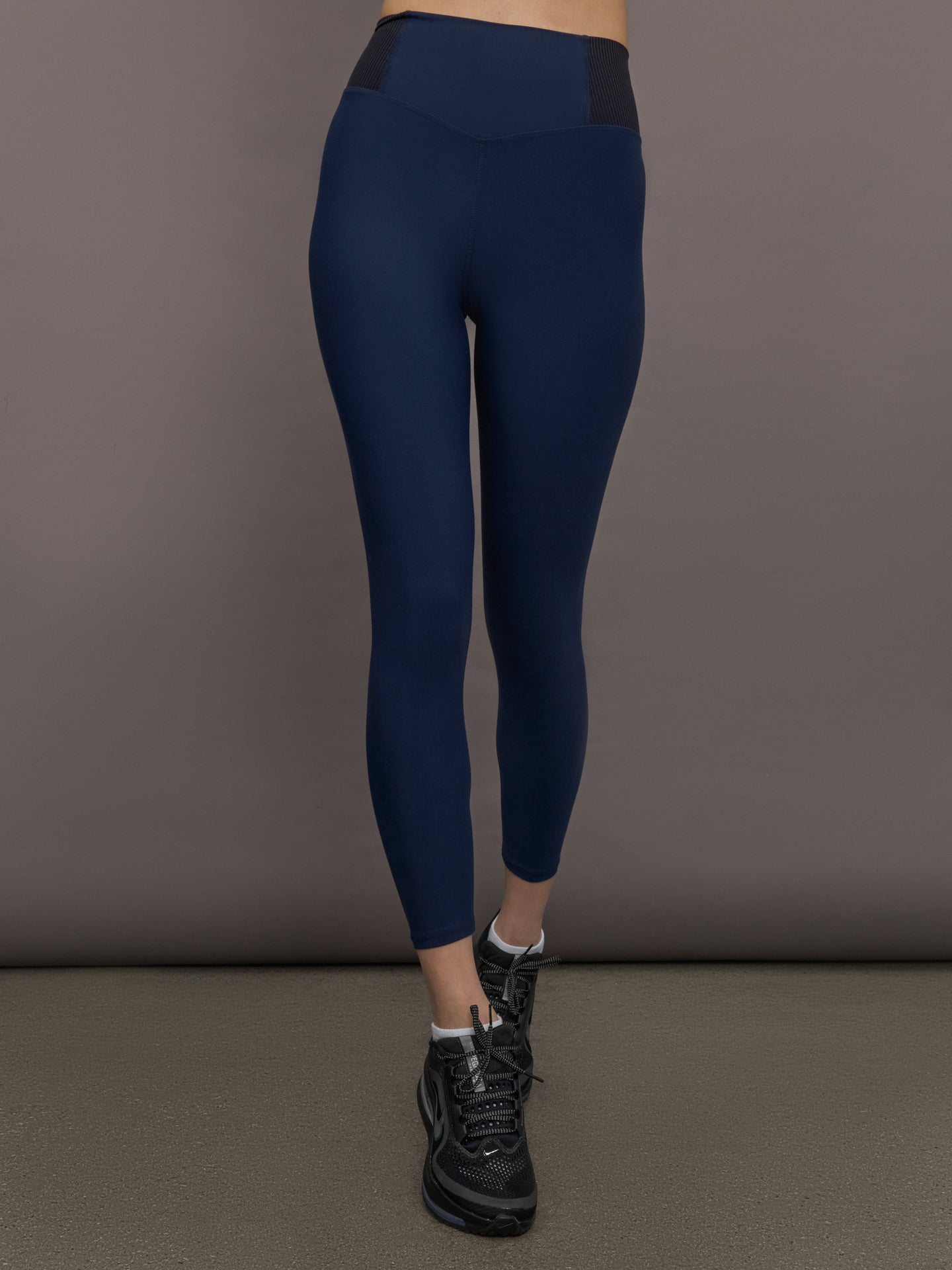Carbon38 | Seamed Legging in Melt - Navy/Black