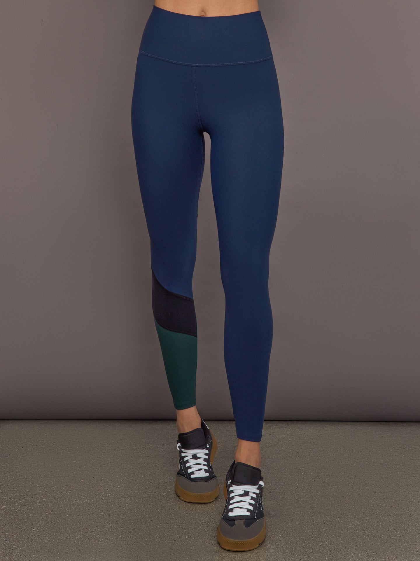 Carbon38 | Colorblock Legging in Melt - Navy/Black/Forest