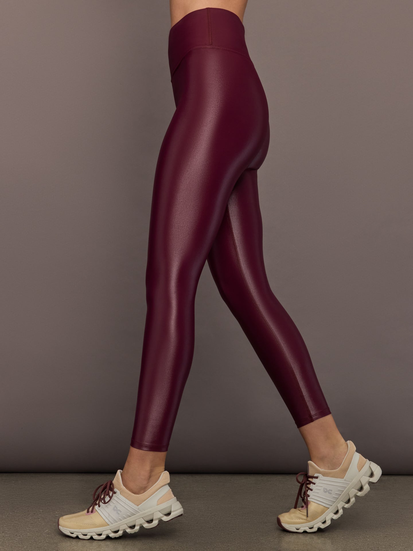 Carbon38 | High Rise 7/8 Legging in Takara Shine - Fig