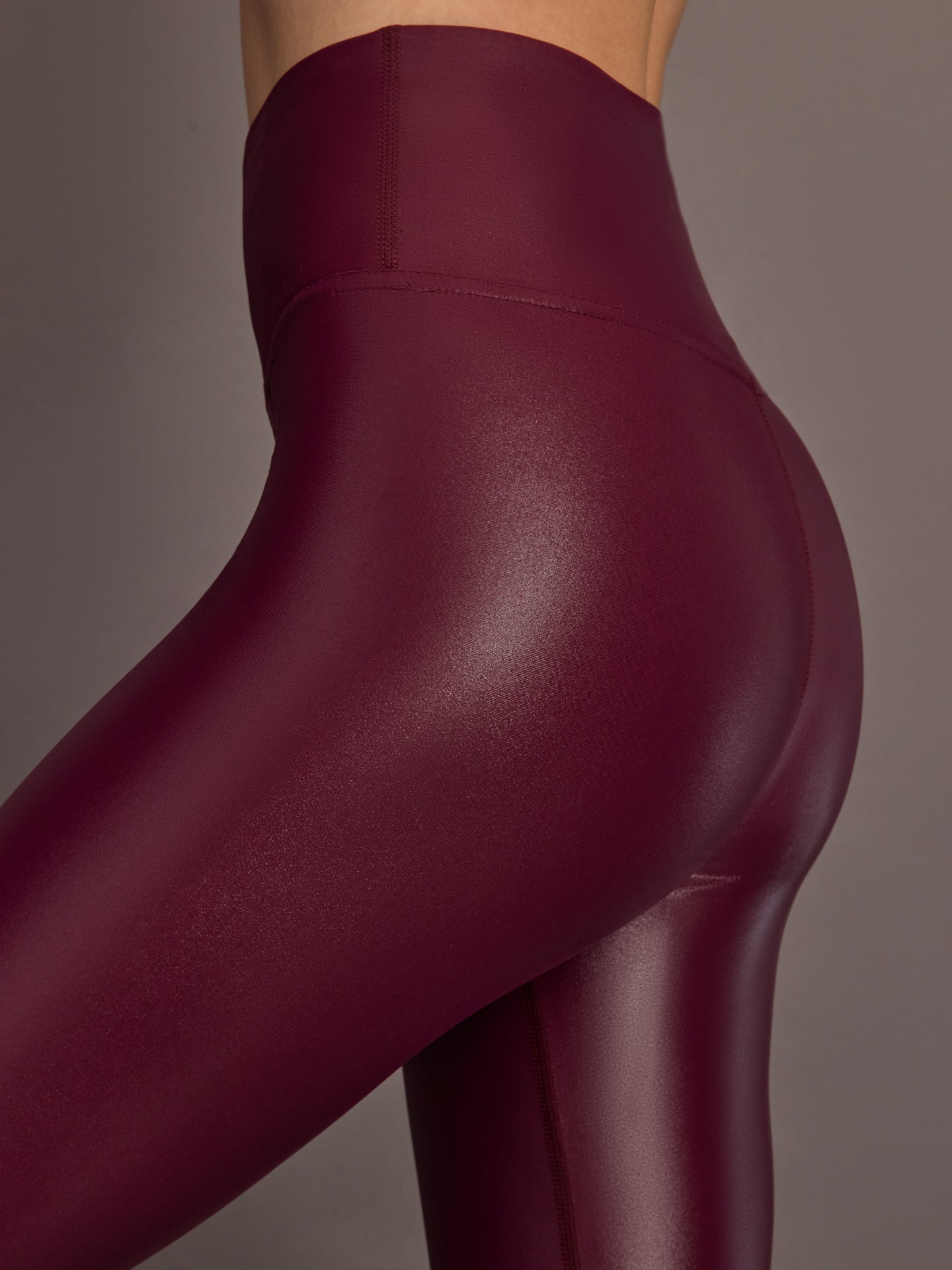Carbon38 | High Rise 7/8 Legging in Takara Shine - Fig