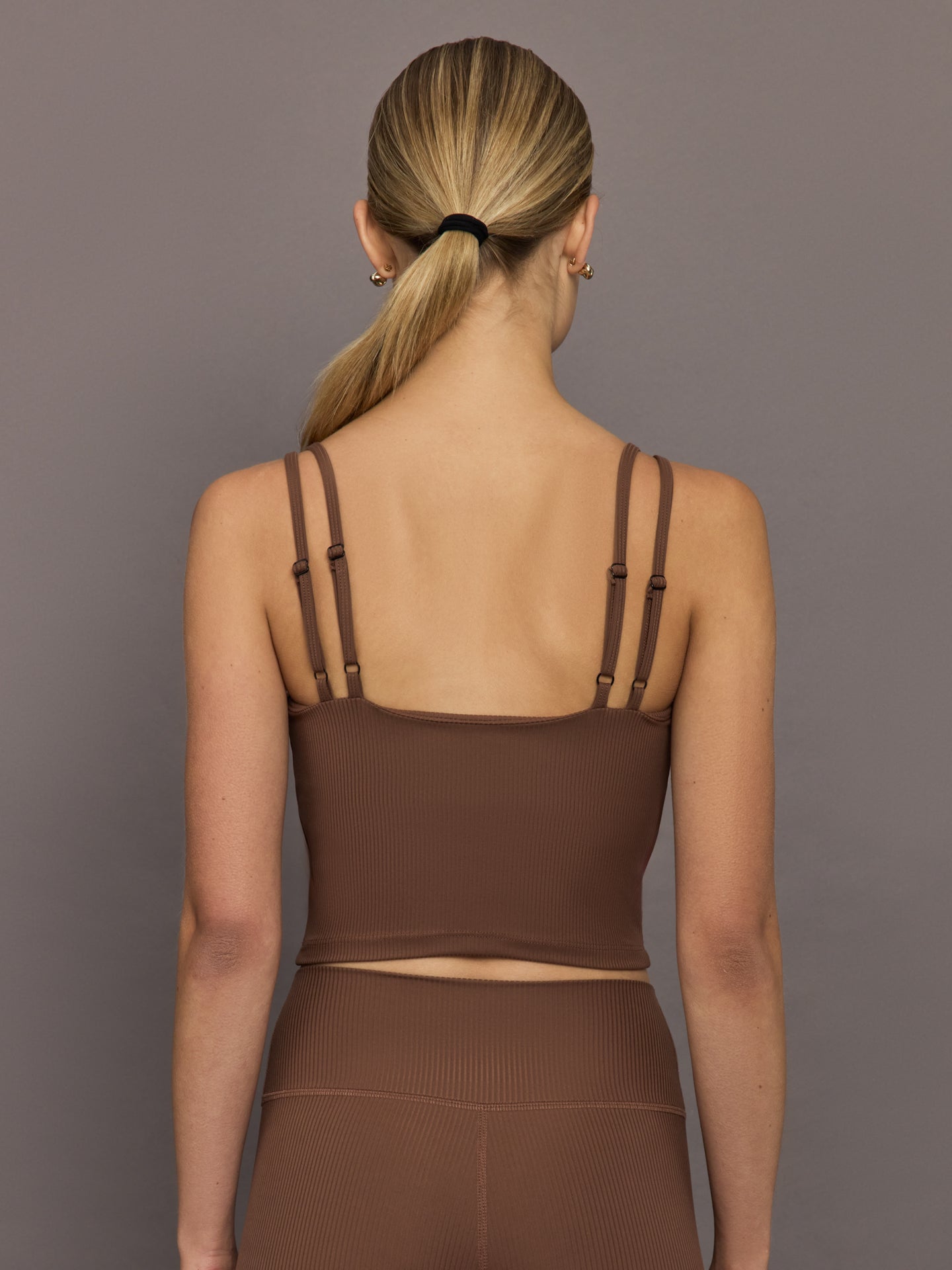 Carbon38 | V-Neck Tank in Ribbed Melt - Cocoa Brown
