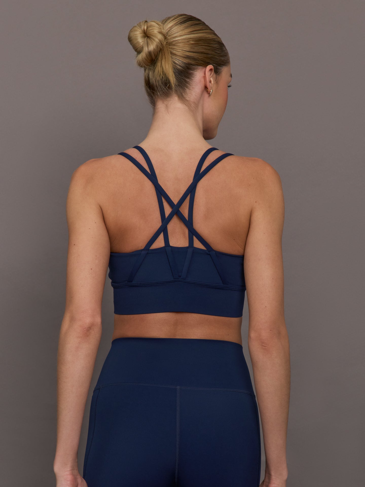 Carbon38 | Multi Strap Active Bra in Diamond Compression - Navy