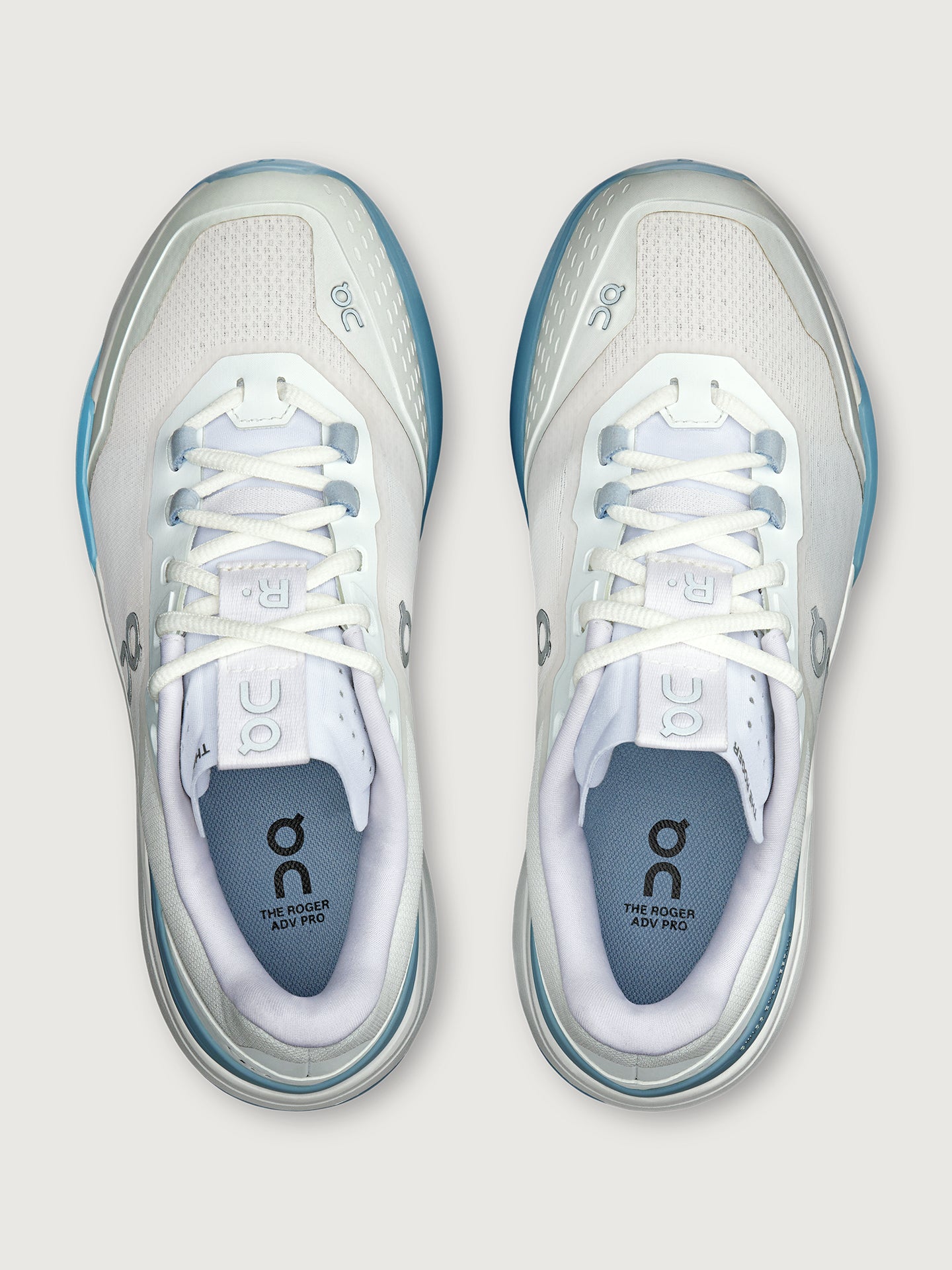 Carbon38 | THE ROGER ADV Pro - White | Chambray