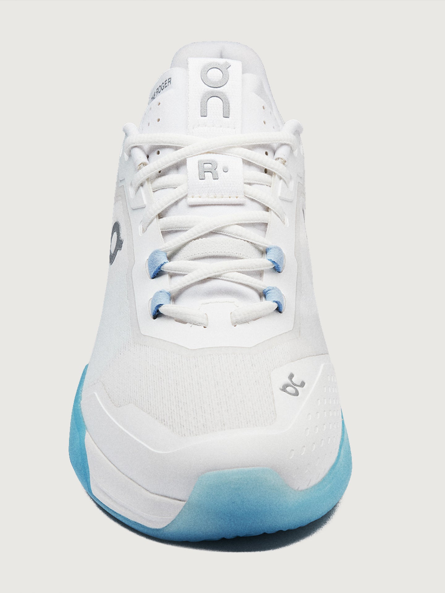 Carbon38 | THE ROGER ADV Pro - White | Chambray