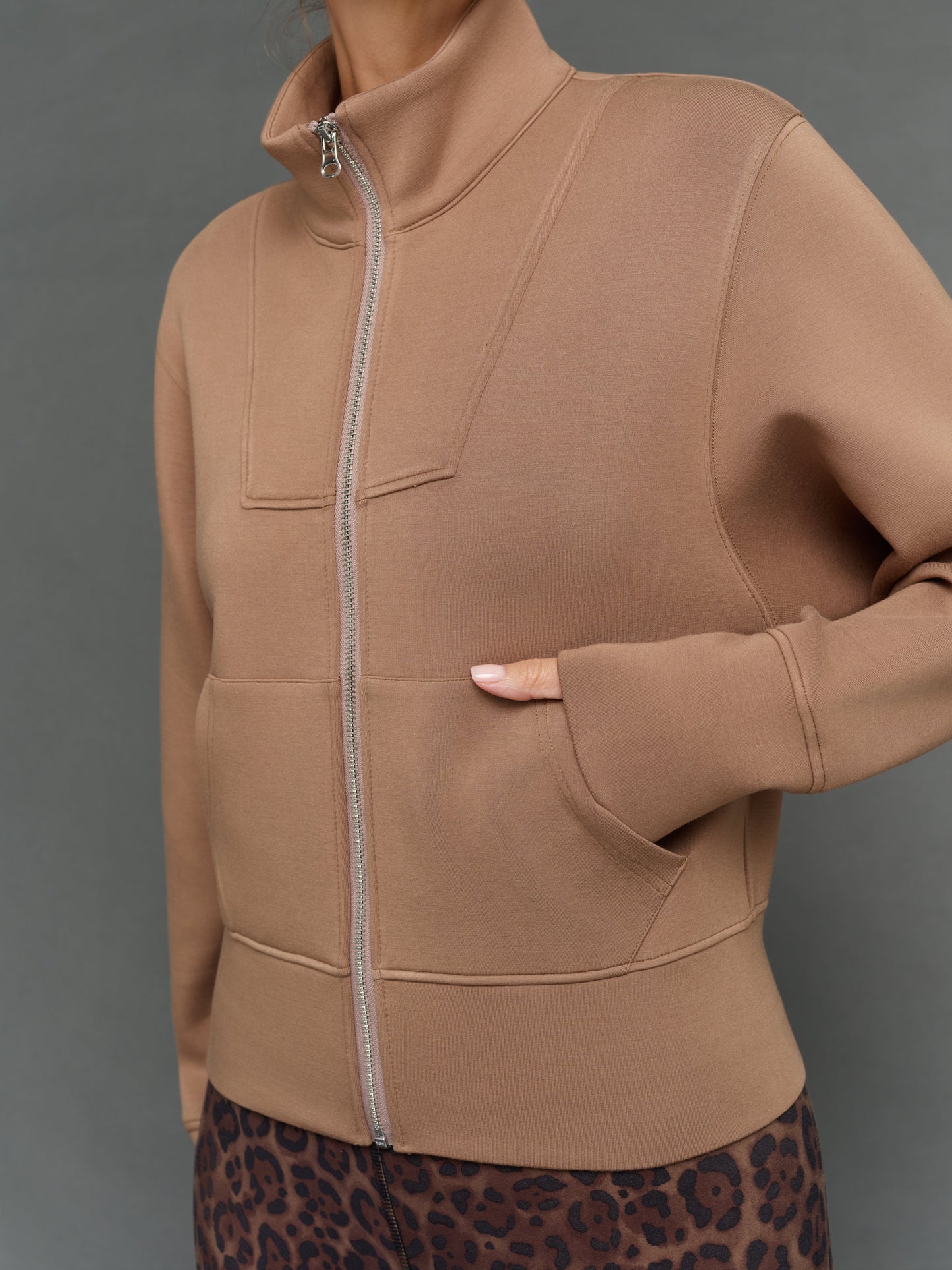 Carbon38 | Full Zip Jacket in Interlock - Caribou