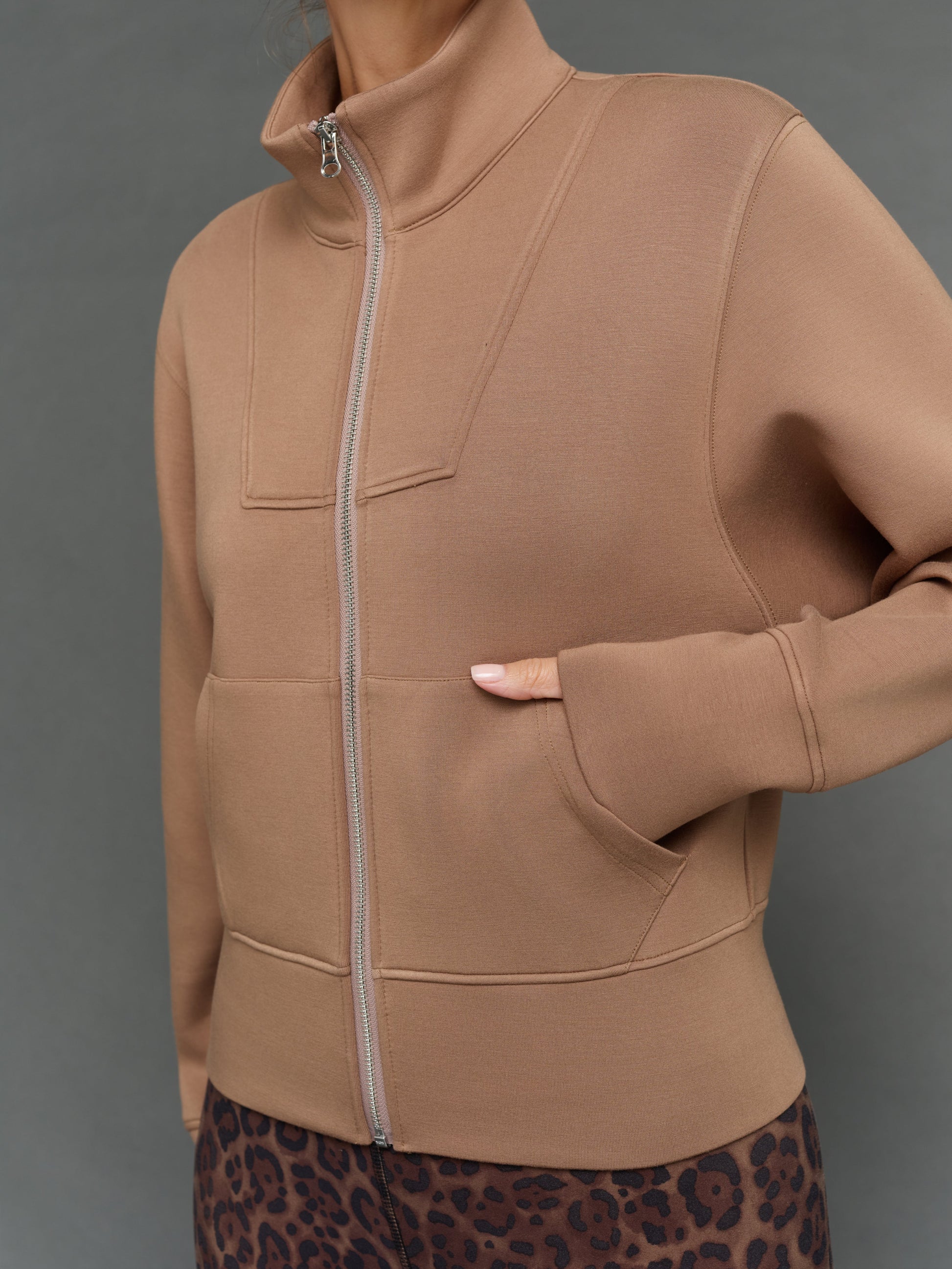 Carbon38 | Full Zip Jacket in Interlock - Caribou