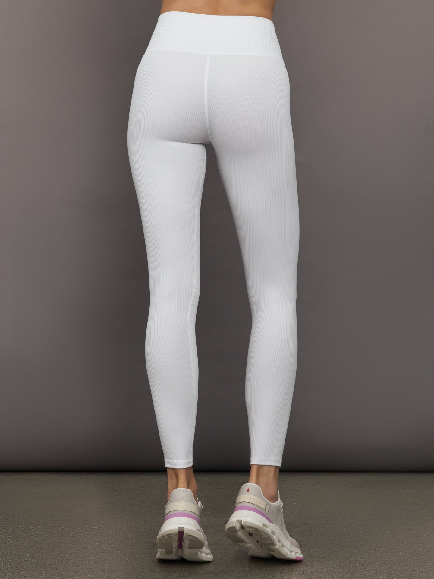 Carbon38 | High Rise Legging in Ribbed Melt - White