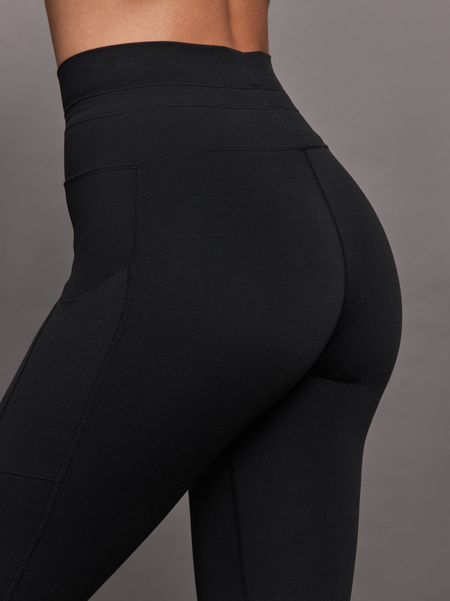 Carbon38 | High Rise Pocket Legging in Melt - Black