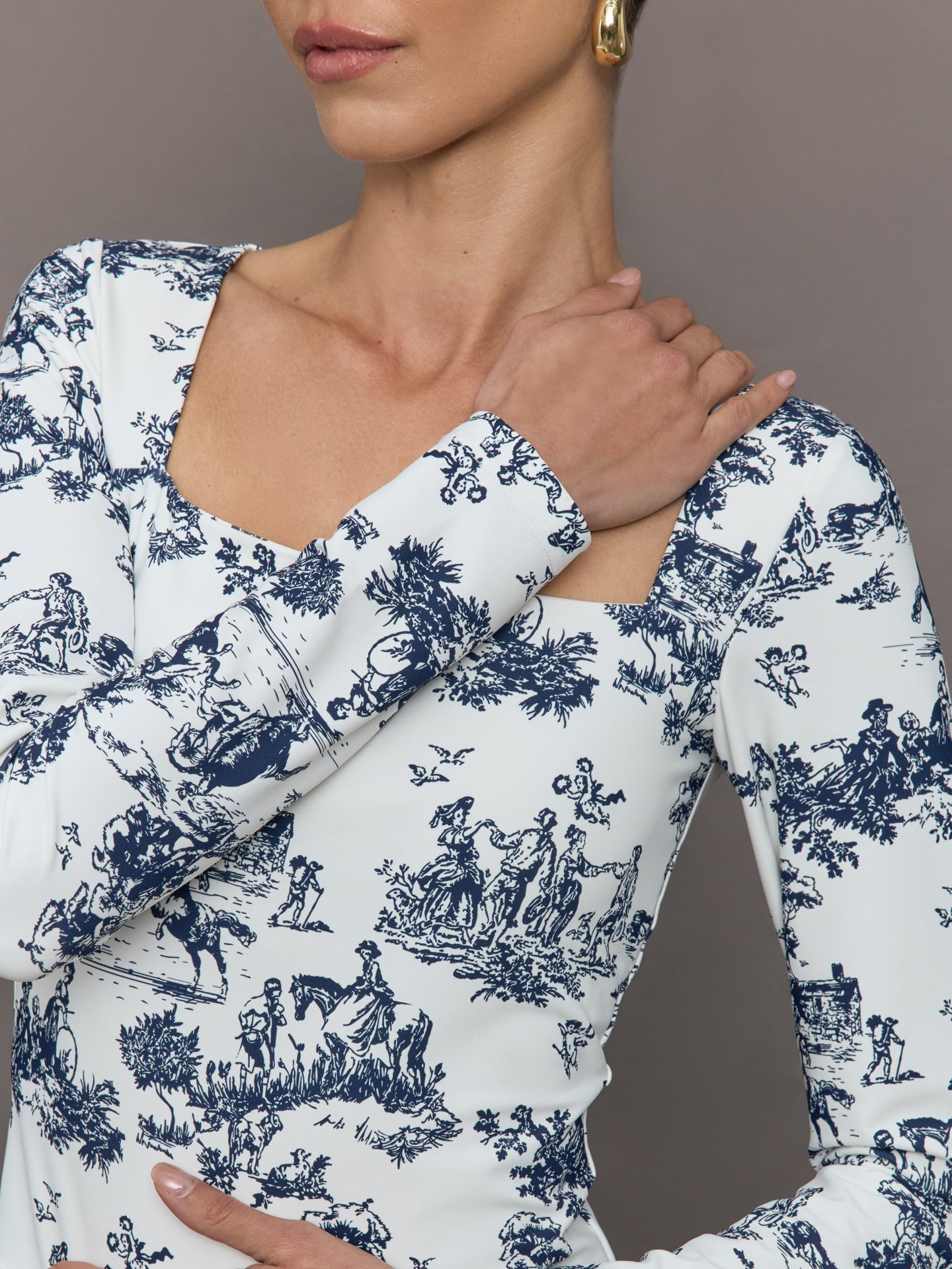 Carbon38 | Toile Long Sleeve Top - Navy Toile