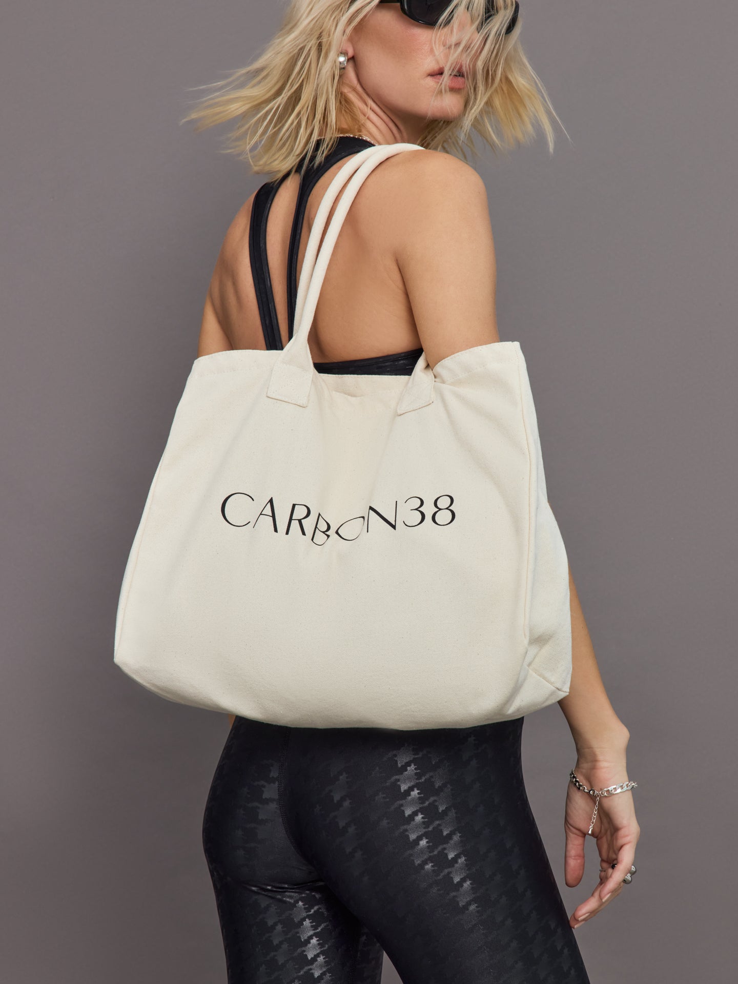 Carbon38 | Carbon38 Canvas Tote - Natural