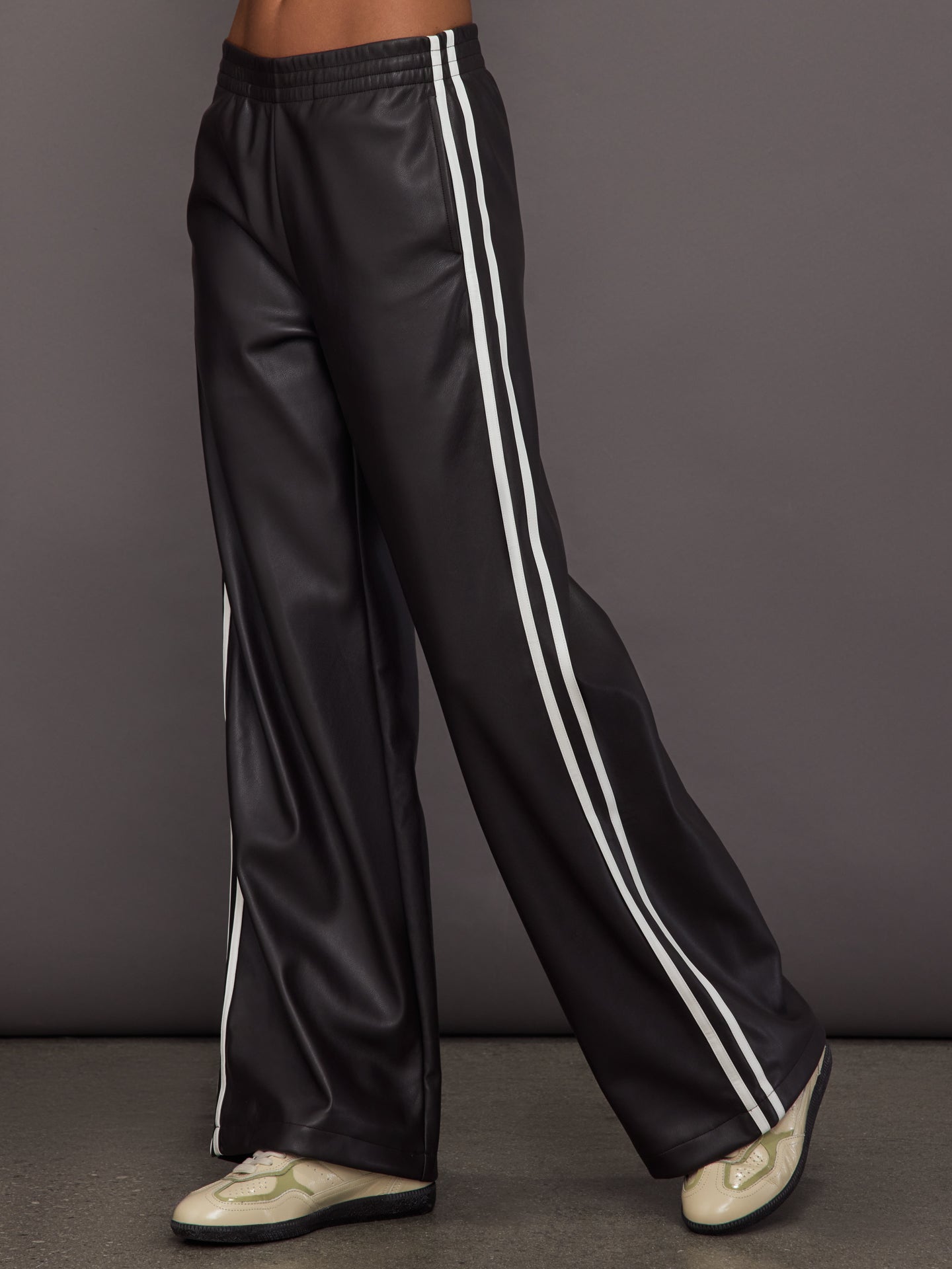 Carbon38 | Vegan Leather Twilight Pant - Brown