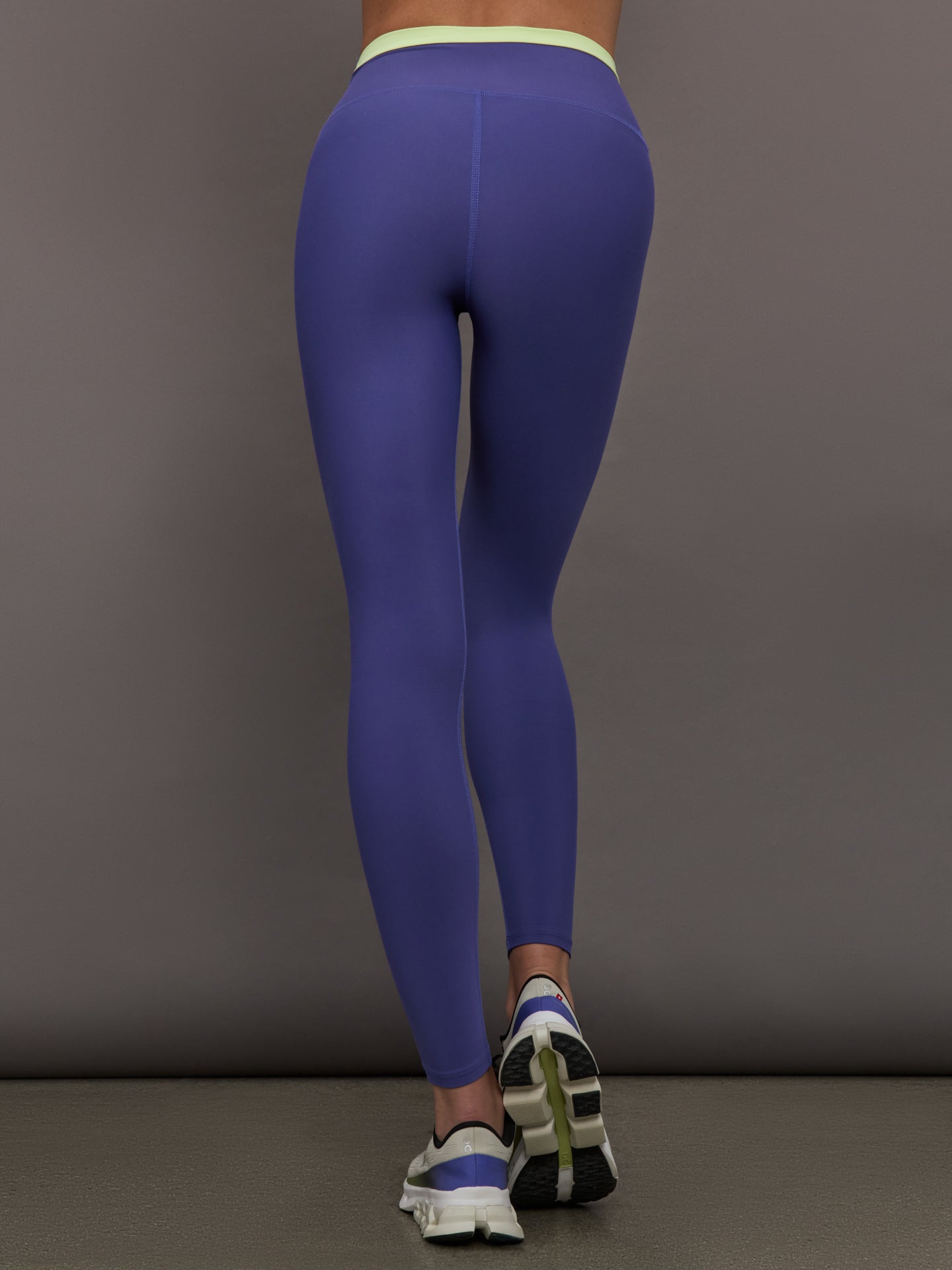 Carbon38 | Contrast Waistband Legging in Melt - Future Dusk / Matcha