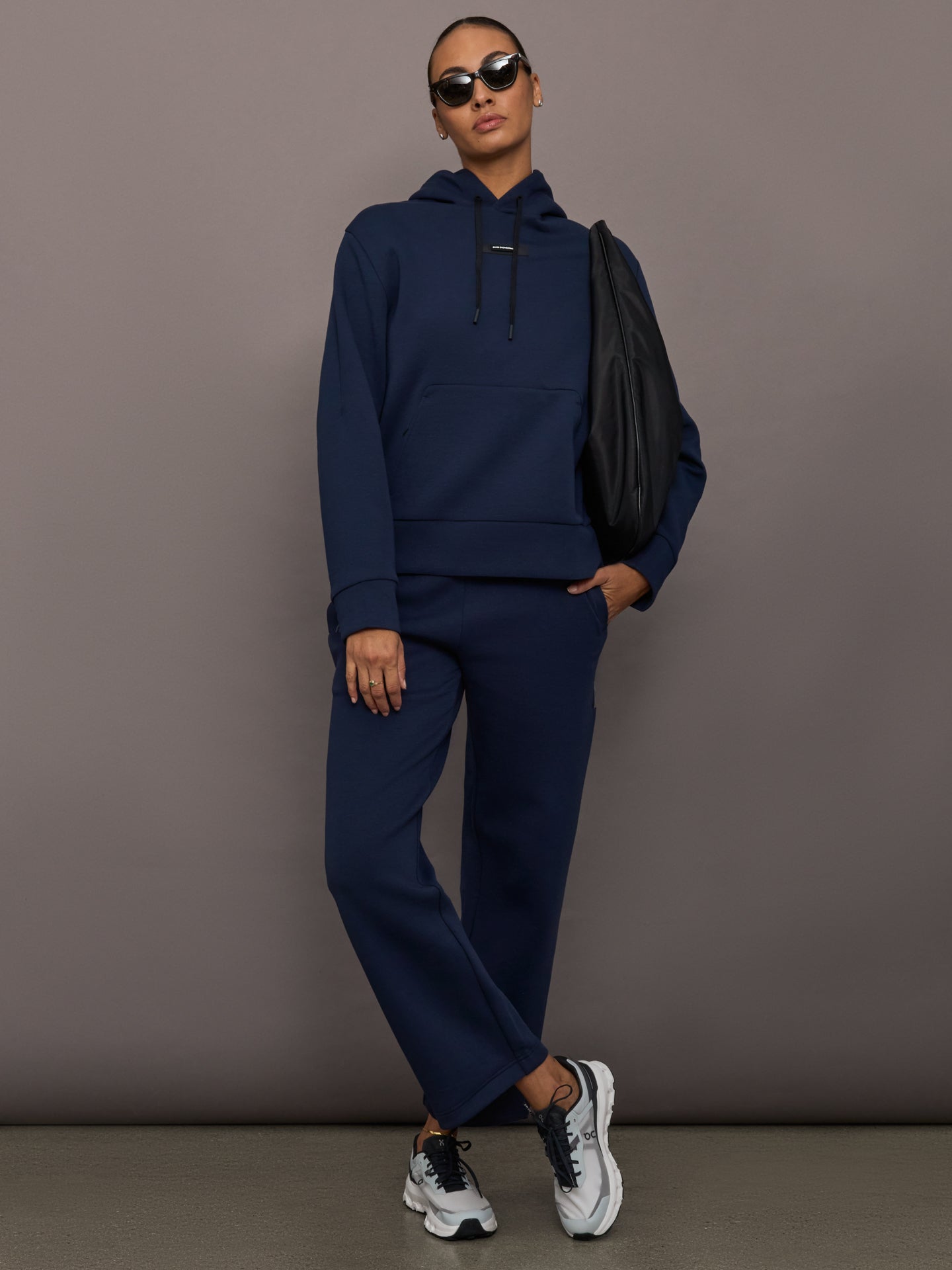 Carbon38 | Focus Tech Hoodie - Navy