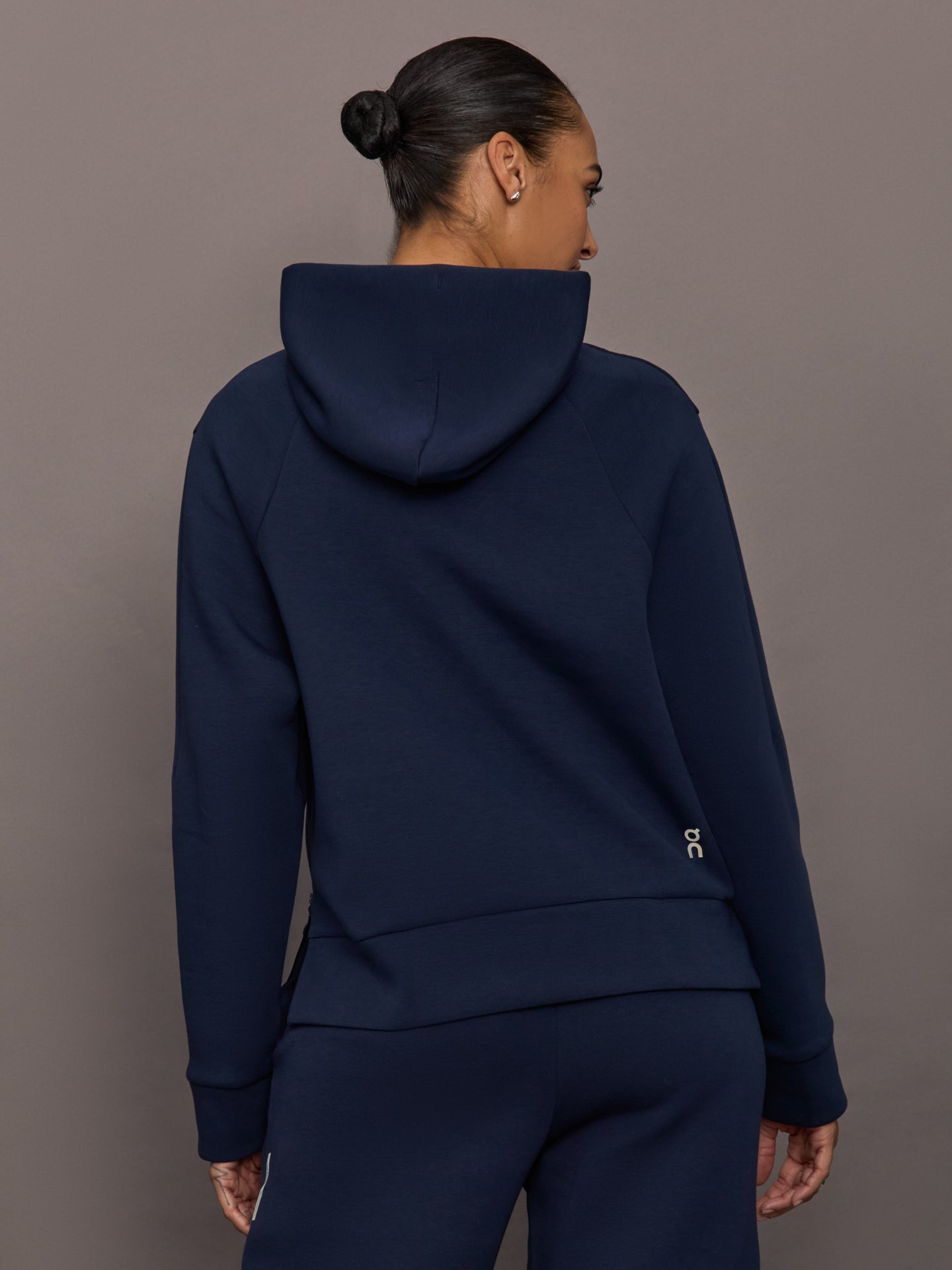 Carbon38 | Focus Tech Hoodie - Navy