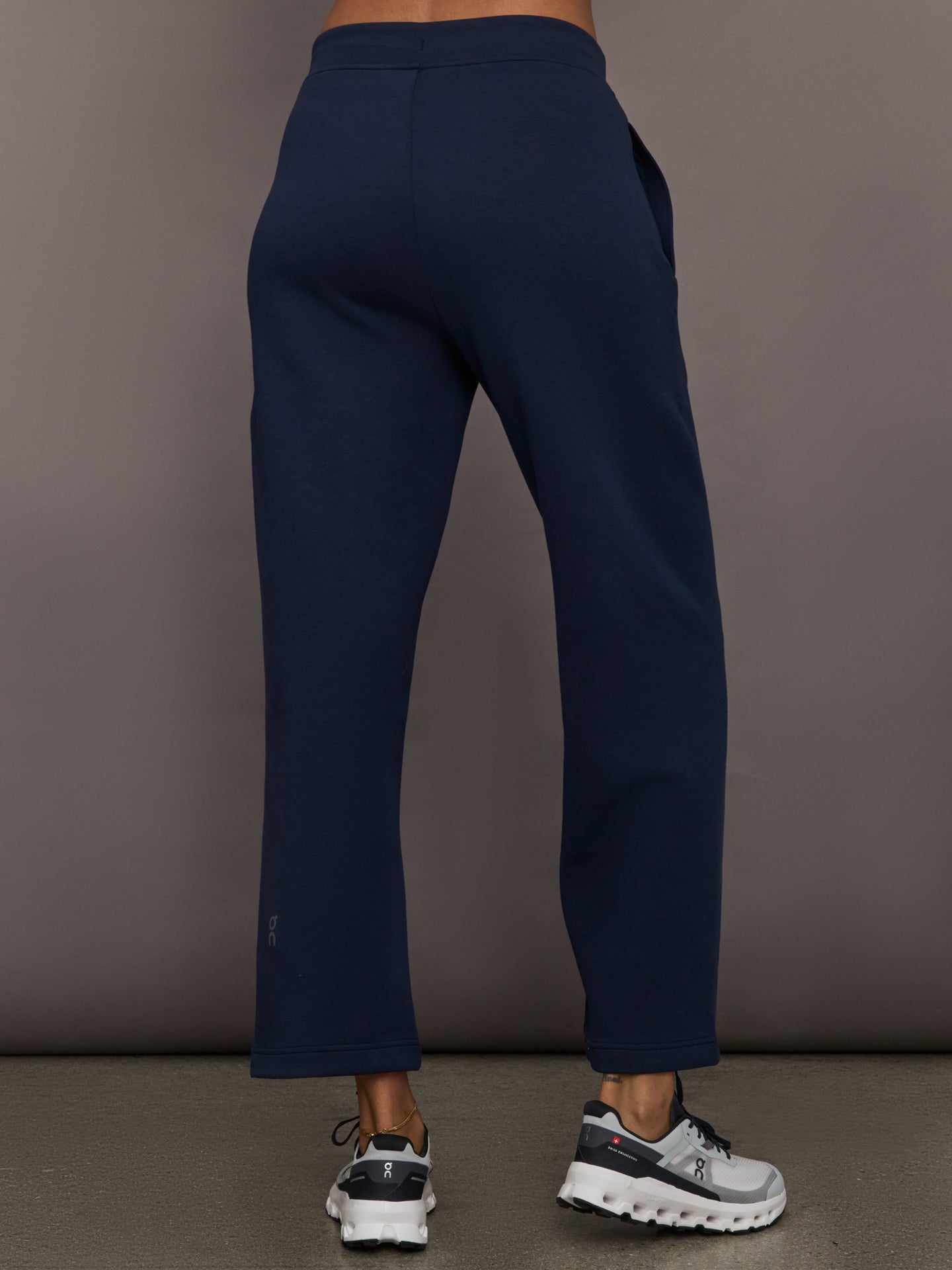 Carbon38 | Focus Tech Sweatpants - Navy