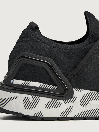 Carbon38 | aSMC ULTRABOOST DNA - Core Black/Core Black/Core Black
