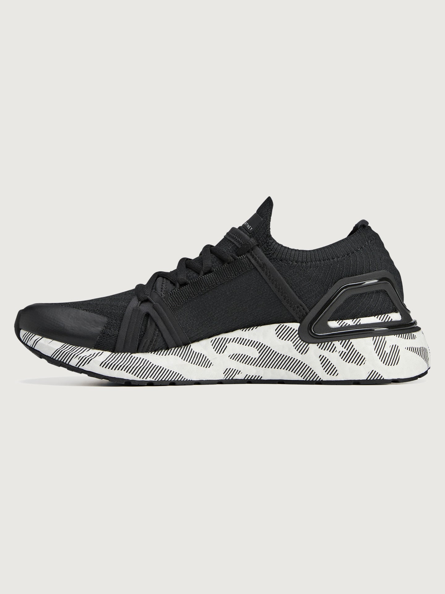 Carbon38 | aSMC ULTRABOOST DNA - Core Black/Core Black/Core Black