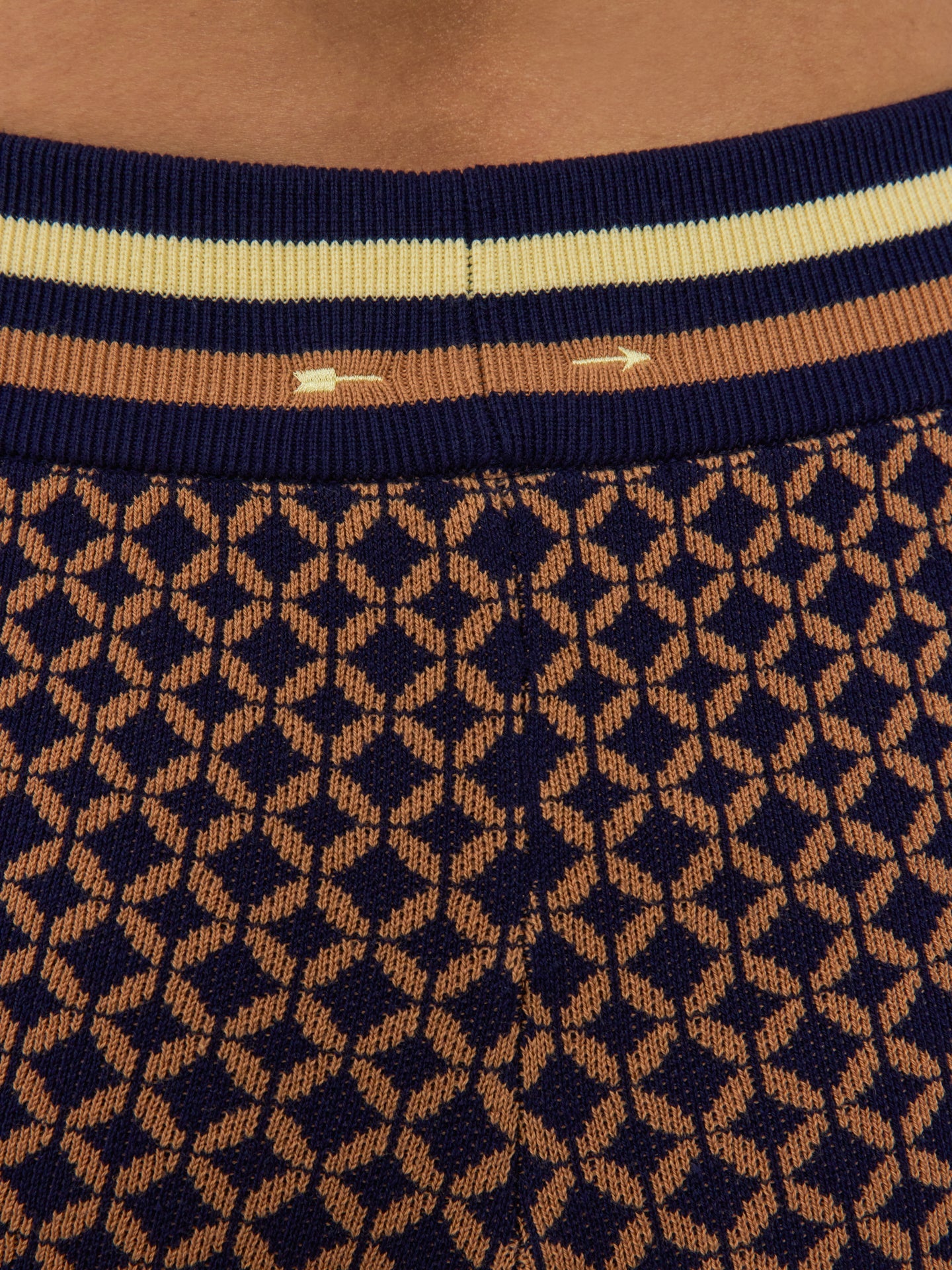 Carbon38 | Crossroad 3in. Knit Short - Geo
