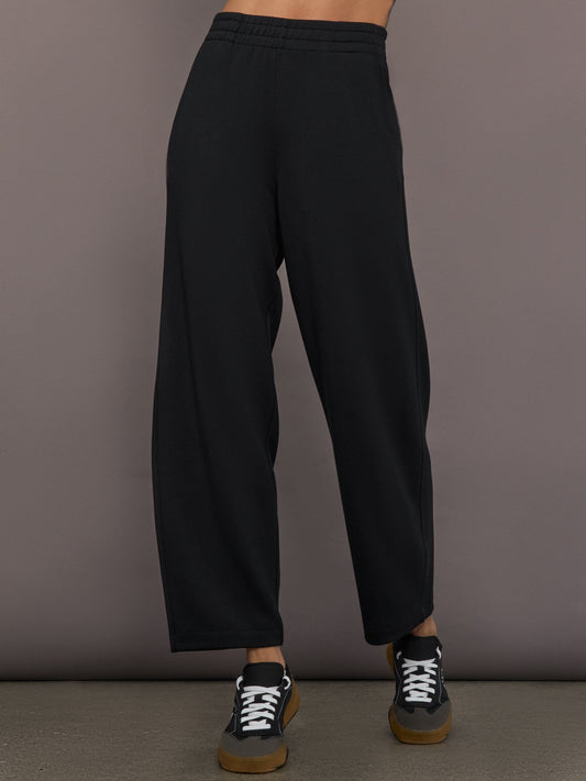Carbon38 | Barrel Leg Pant in Interlock - Black