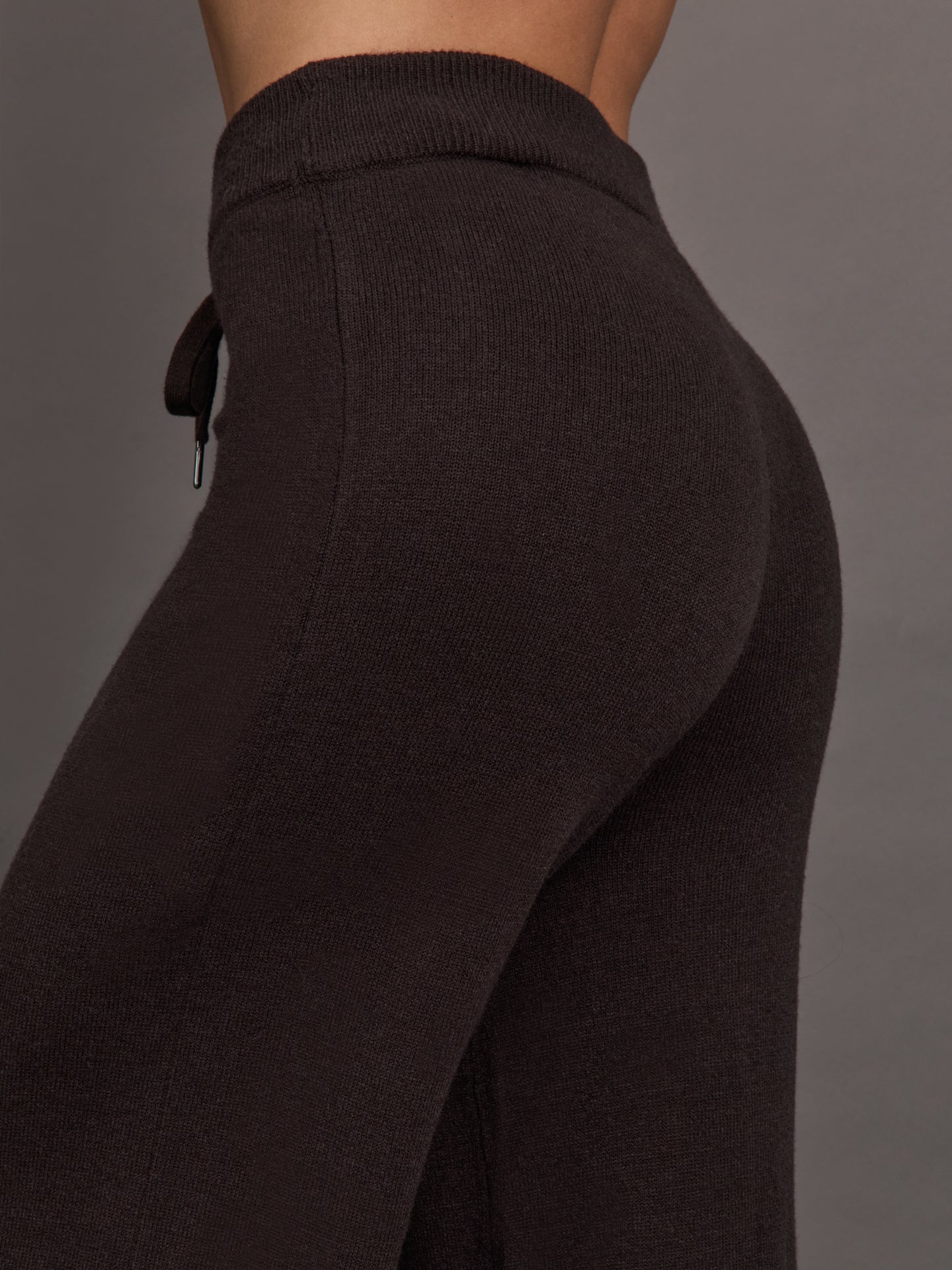 Carbon38 | Striped Sweater Pant - Chocolate Torte / Off White