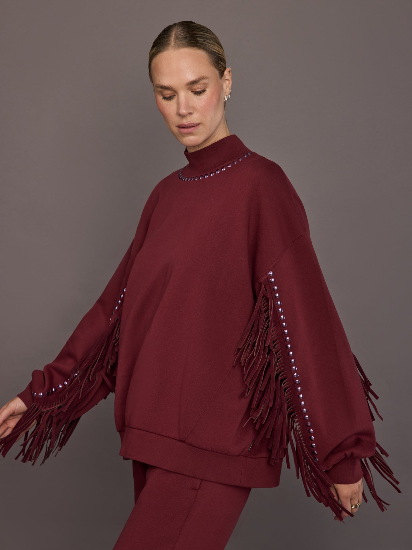 Carbon38 | Fenzy Crew Neck Sweater - Vino Rosso
