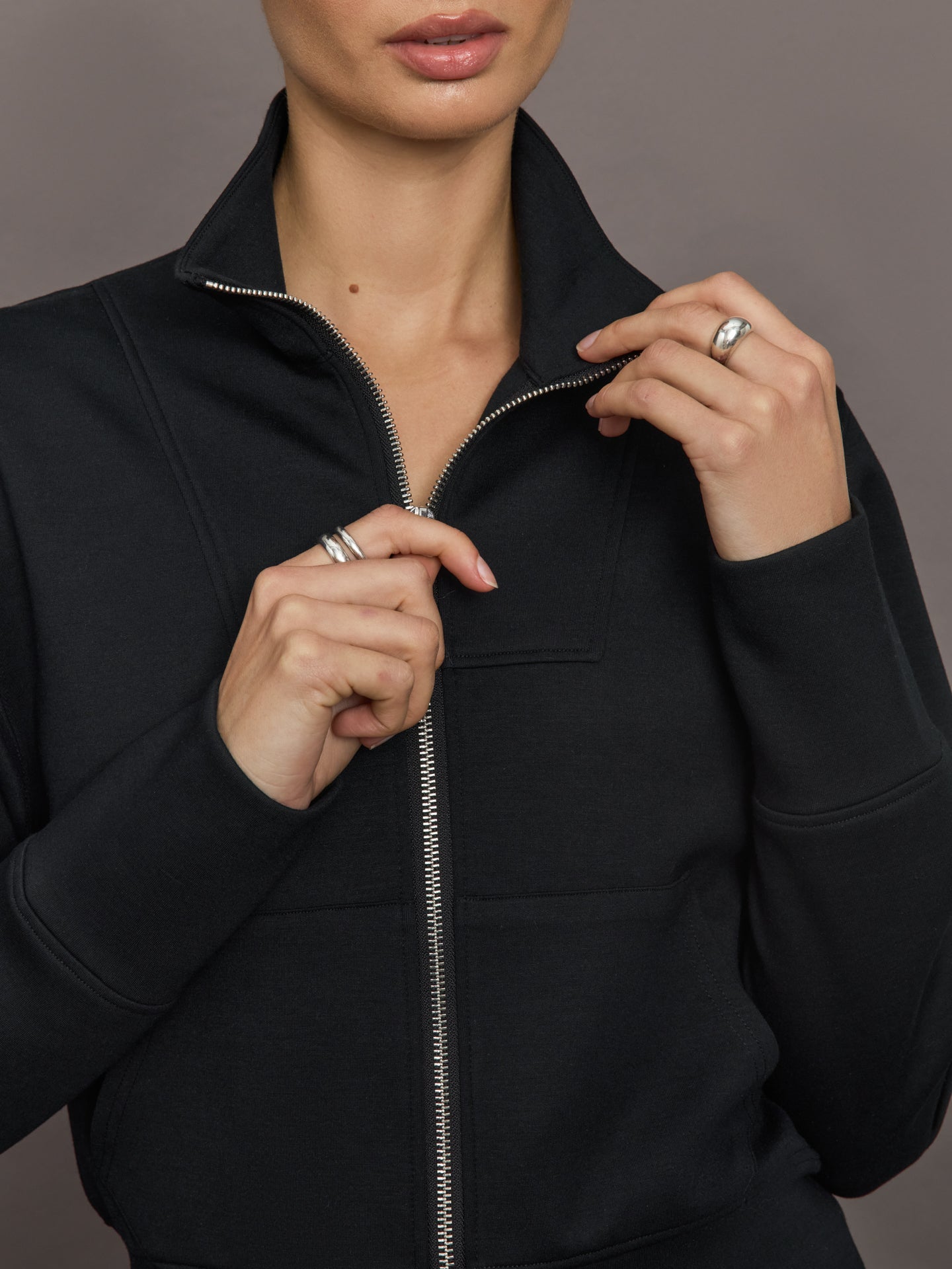 Carbon38 | Full Zip Jacket in Interlock - Black