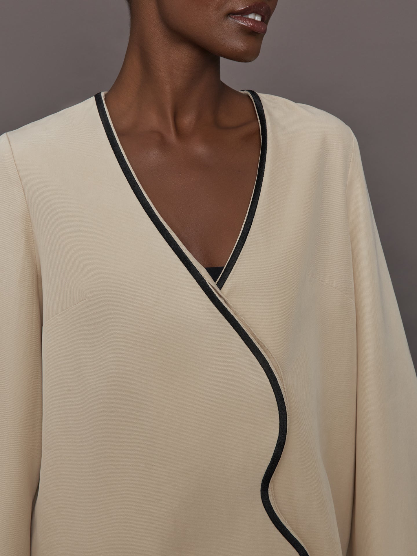 Carbon38 | The Cressida Shirt - Fawn