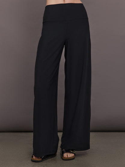 Carbon38 | Palazzo Pant in Melt - Black