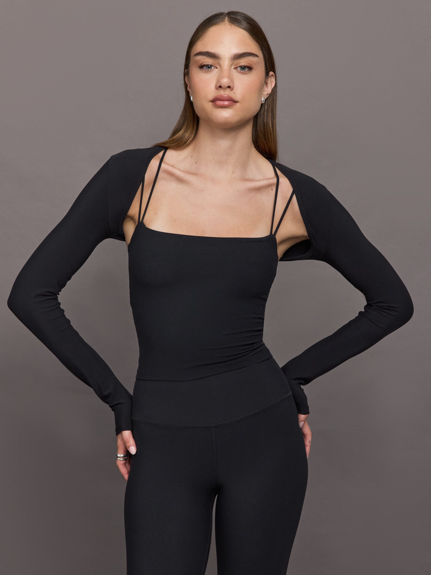 Carbon38 | Long Sleeve Active Shrug in Melt - Black