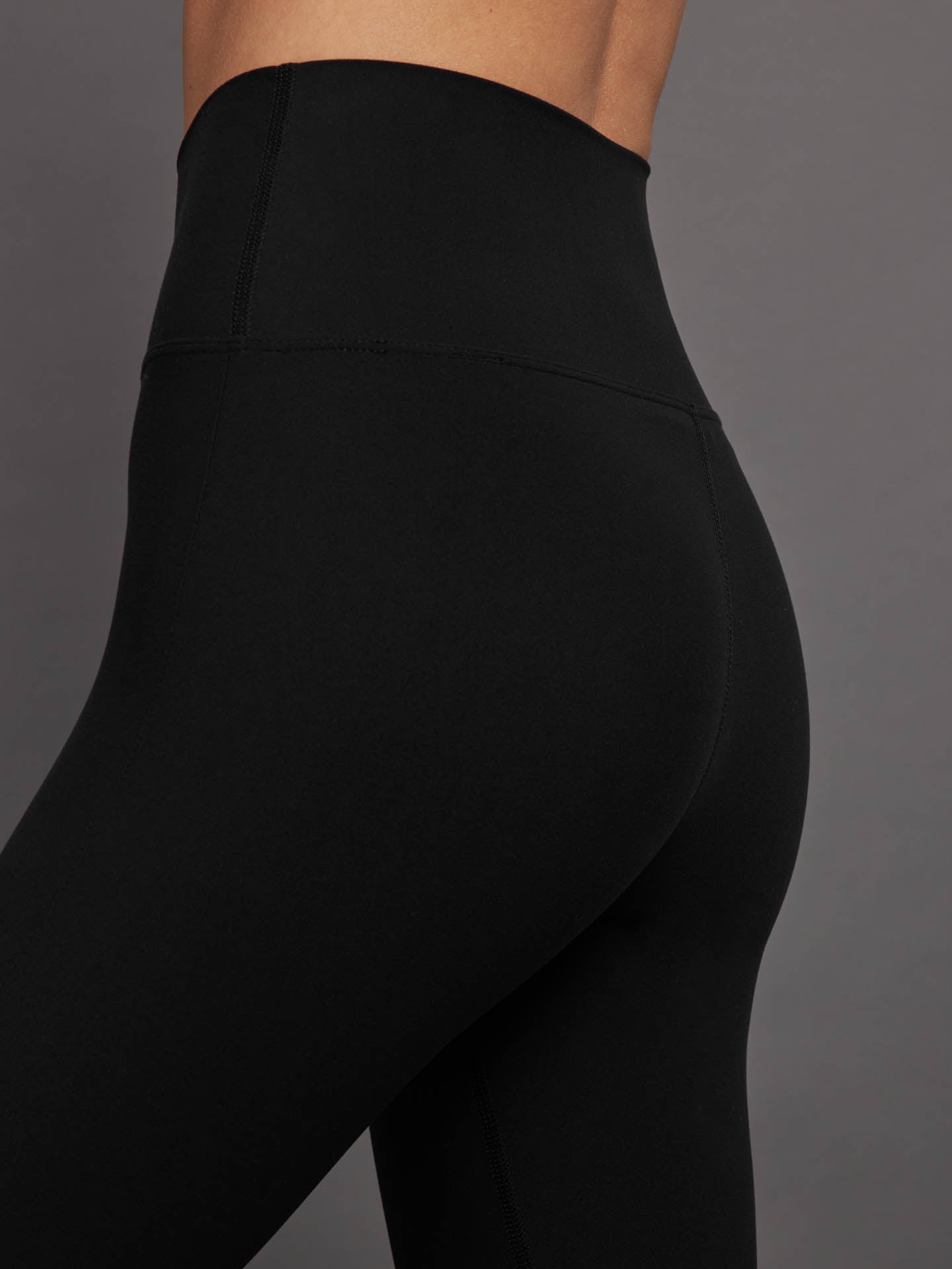 Carbon38 | Split Bootcut Legging in Melt - Black