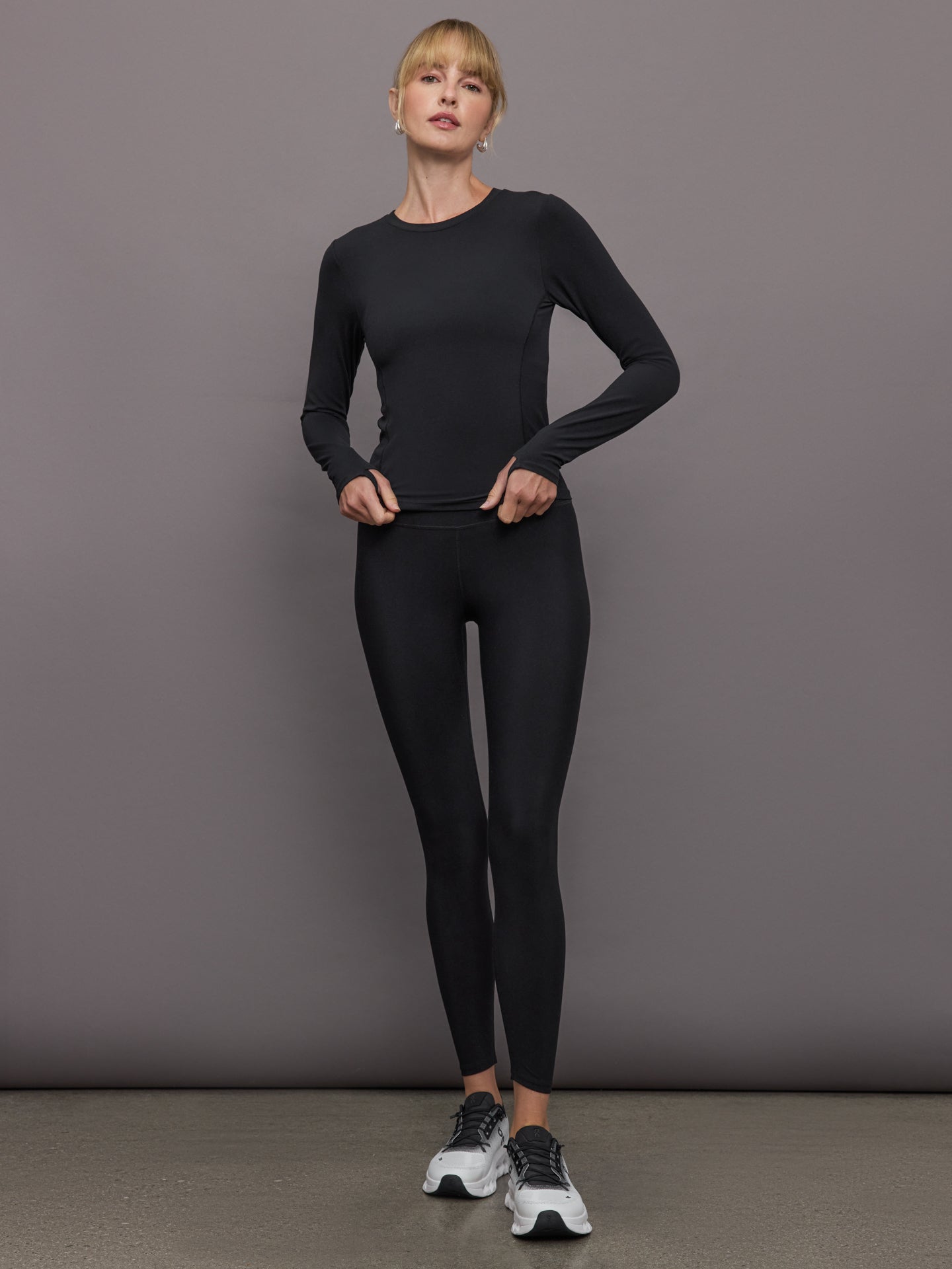 Carbon38 | Long Sleeve Crew Neck in Melt - Black