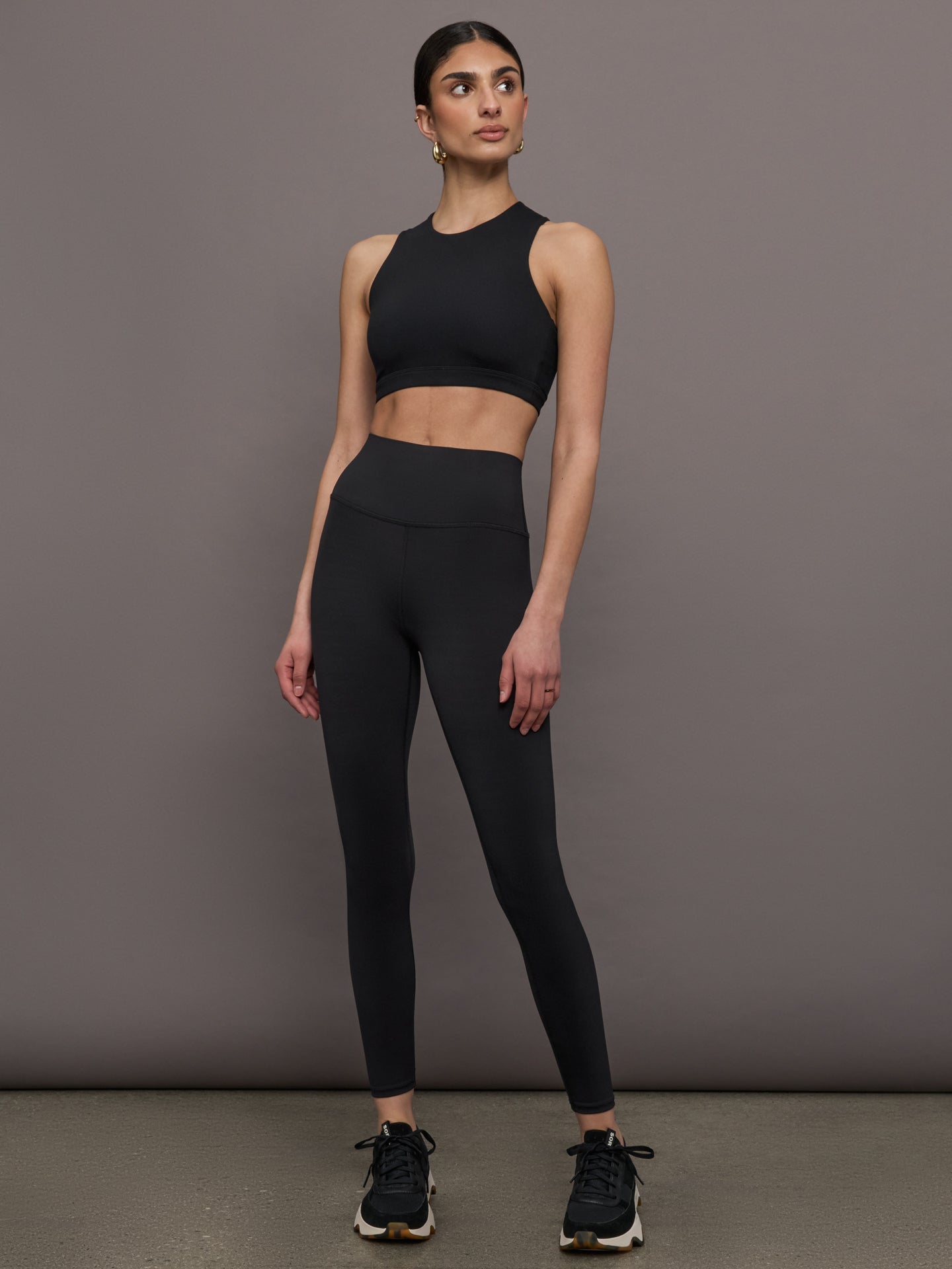 Carbon38 | Open Back Bra in Melt - Black