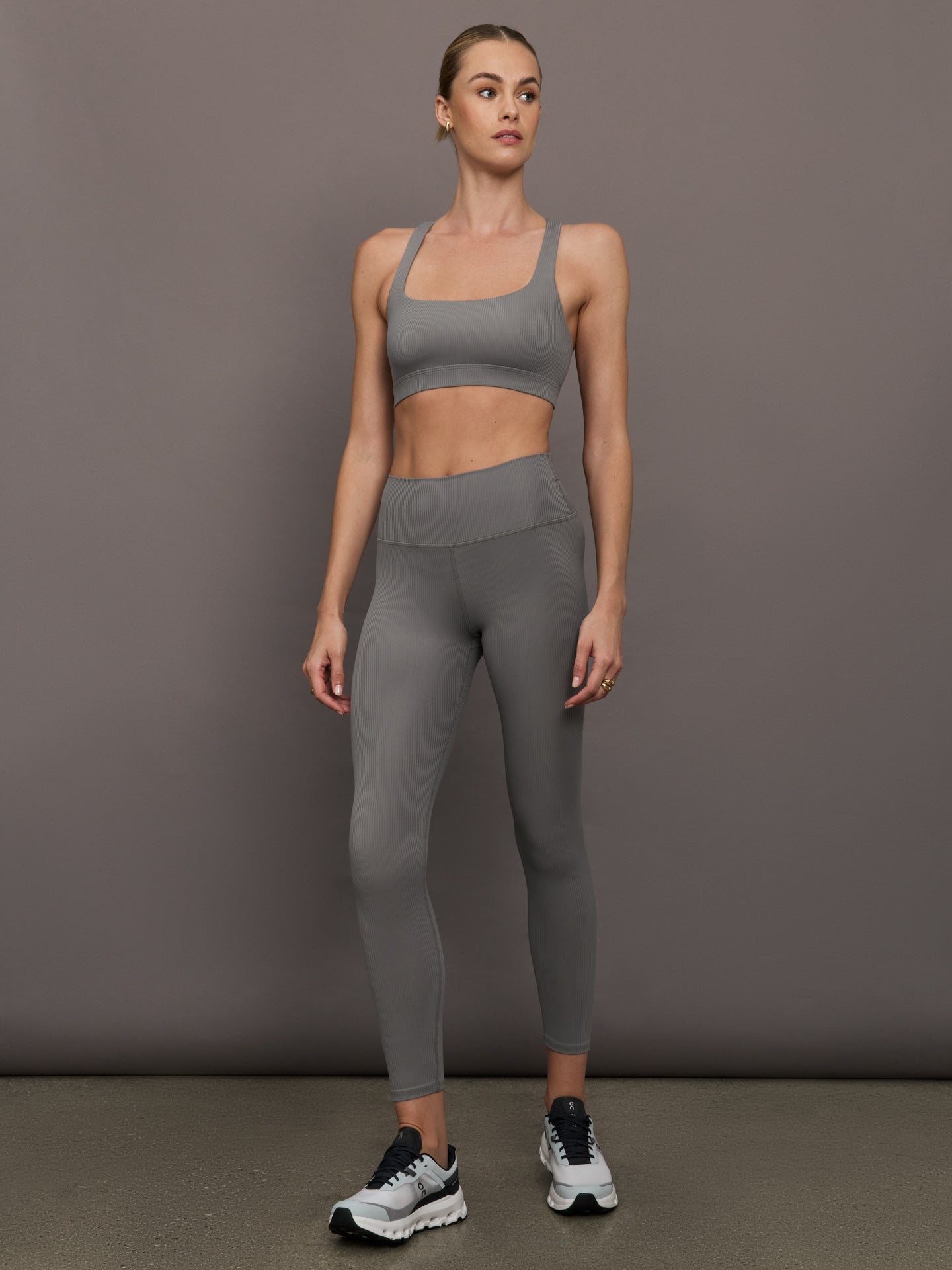 Carbon38 | Racerback Bra in Ribbed Melt - Steel Grey